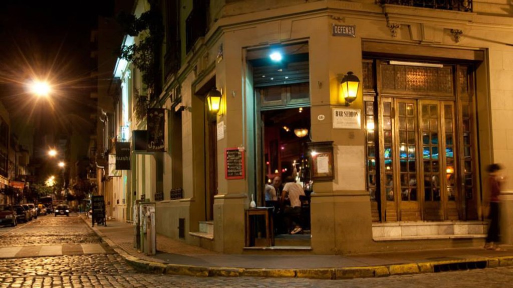 Cafes-y-Bares-Notables-de-San-Telmo-2