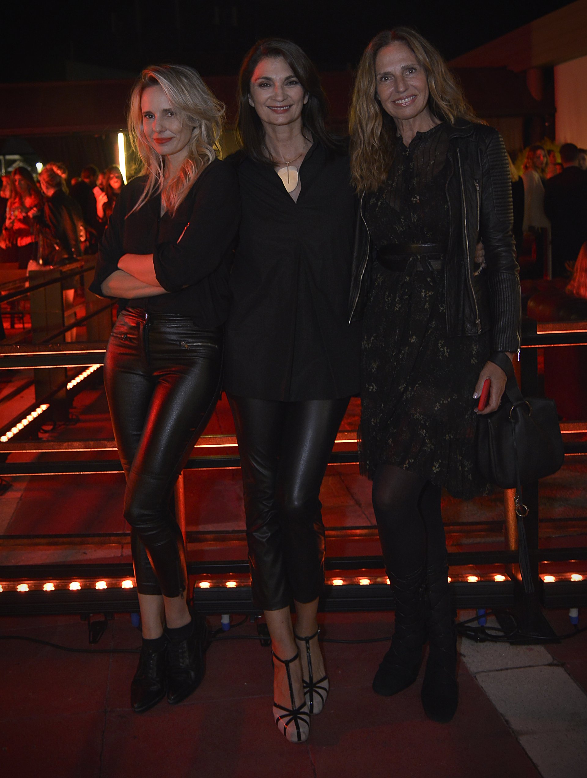 Julieta Cardinali, Mariana Arias y Ginette Reynal