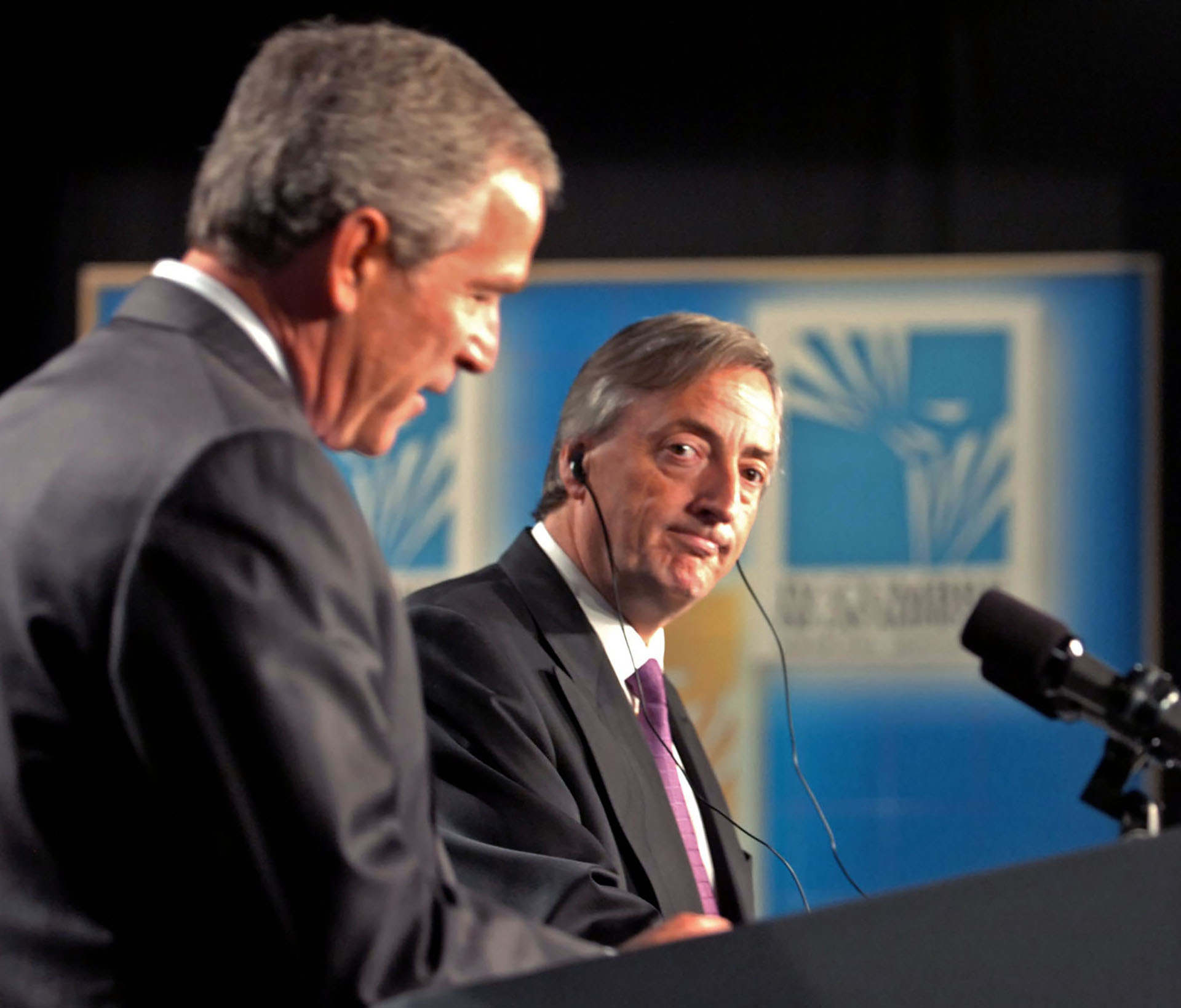 El presidente norteamericano George W. Bush y y su par argentino, Néstor Kirchner, durante la conferencia de prensa que ofrecieron luego de reunirse