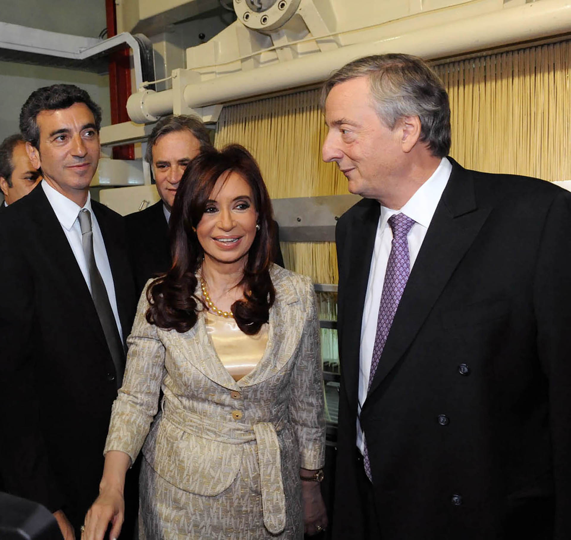 La presidenta Cristina Fernández de Kirchner junto al ex presidente Néstor Kirchner y el ministro Florencio Randazzo durante la última aparición pública en Chivilcoy