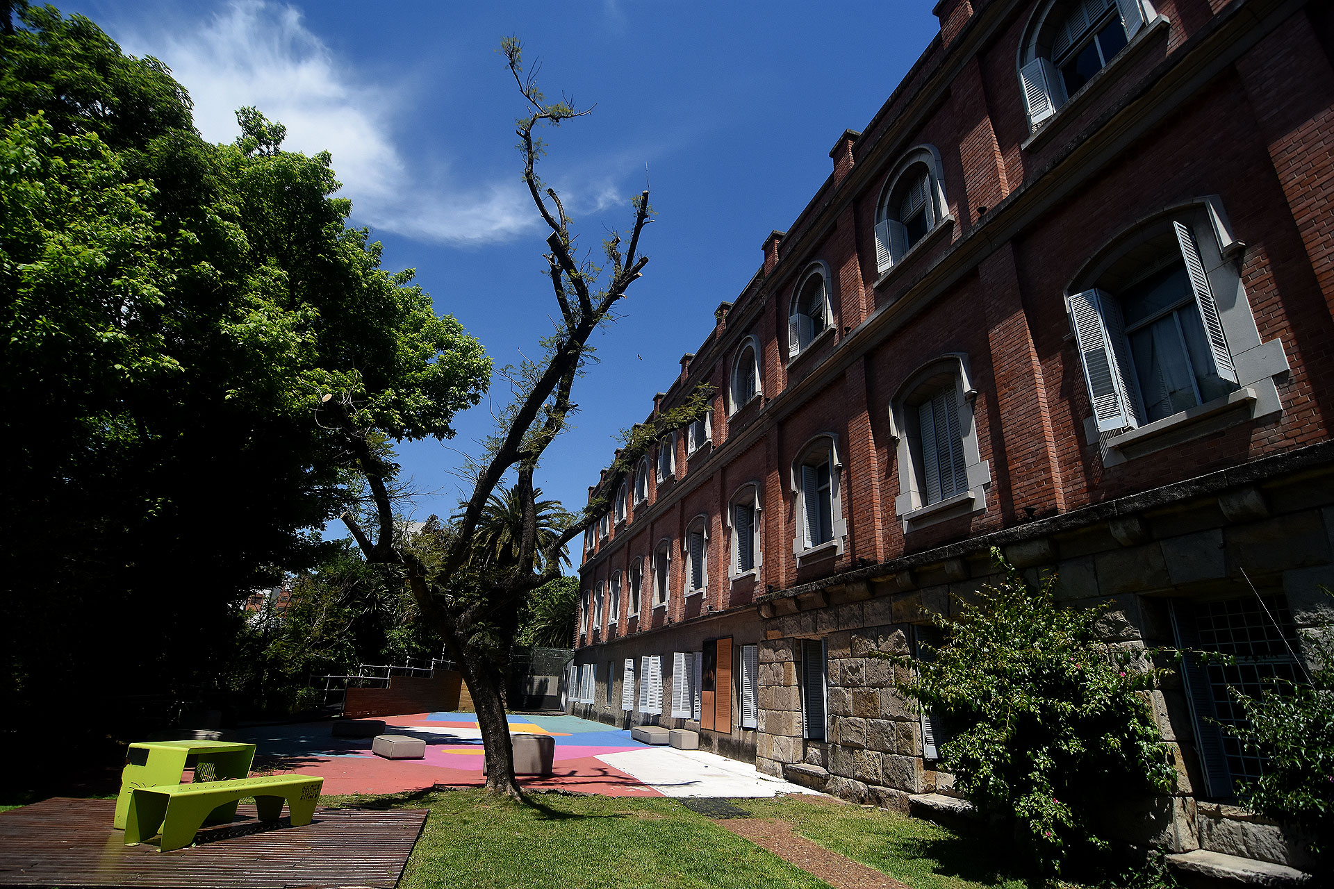 LA ABADÍA, CENTRO DE ARTE Y ESTUDIOS LATINOAMERICANOS. Es una iniciativa impulsada por la Familia Sodálite en el antiguo Monasterio de San Benito.