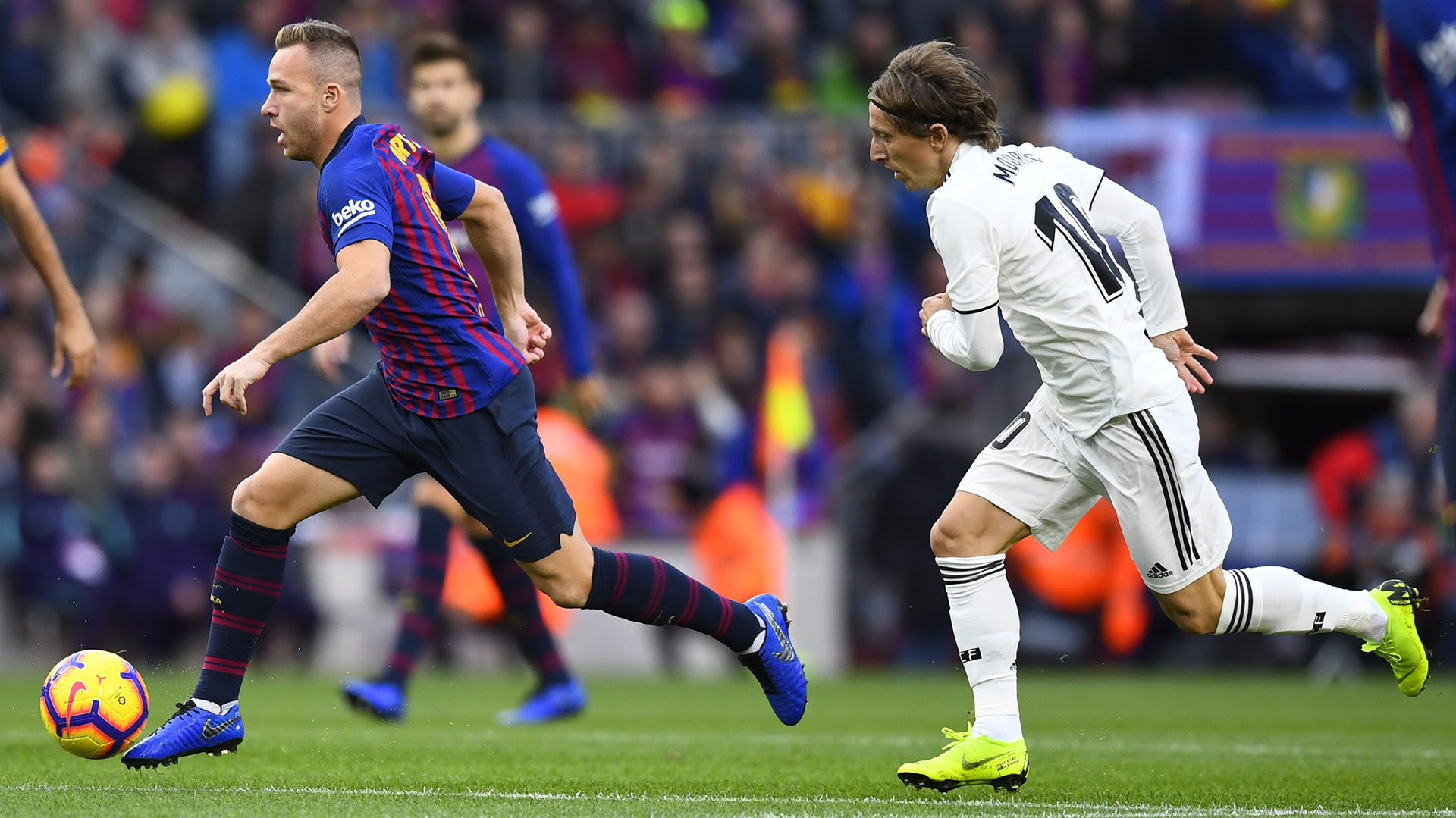 Arthur Melo llegó tras la salida de Andrés Iniesta al fútbol japonés (Foto: AFP)