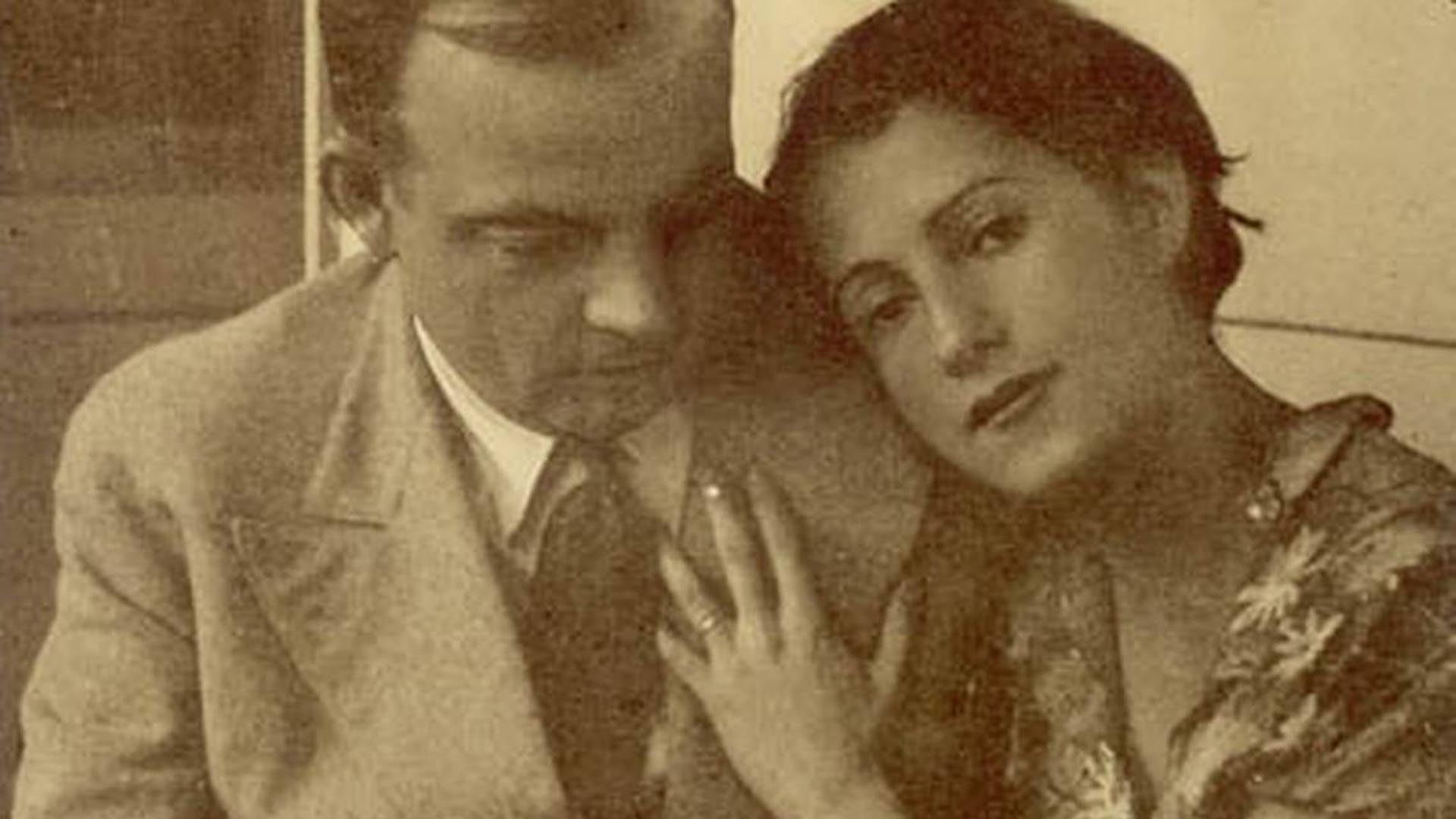 Seinté y Consuelo Suncín, “la rosa”