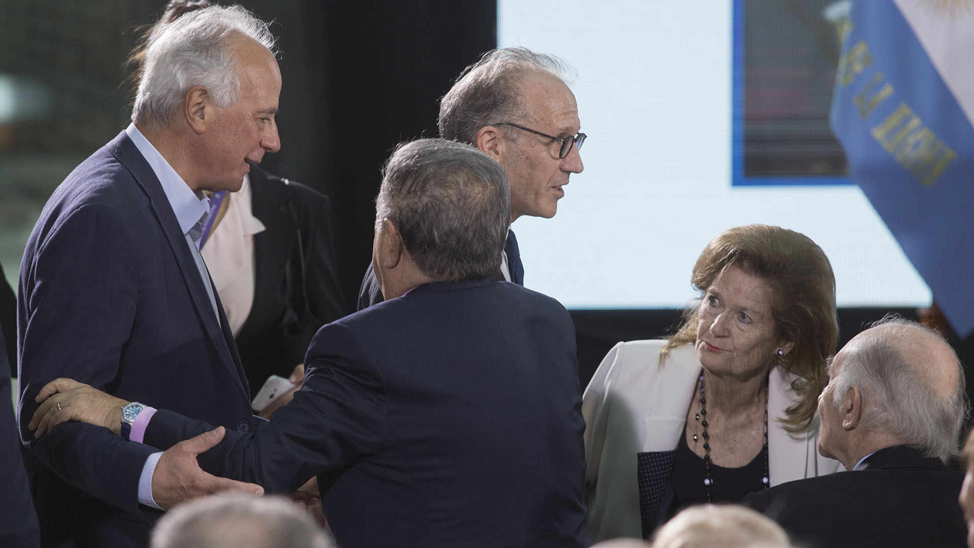Eduardo Duhalde, Enrique Nosiglia, el presidente de la Corte Suprema de Justicia de la Nación, Carlos Rosenkrantz, la jueza Elena Highton de Nolasco y el ex presidente Fernando De La Rúa