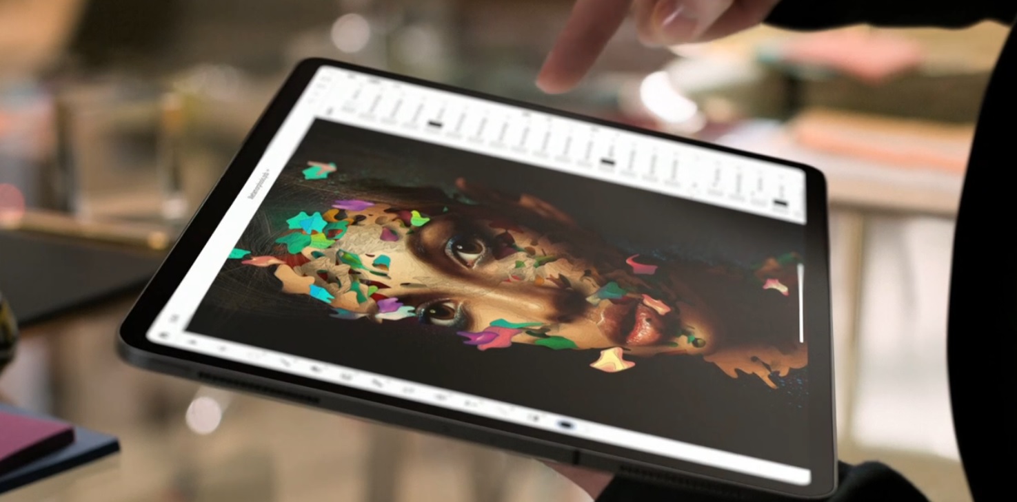 Photoshop llegó al iPad con varias opciones para facilitar su uso con el lápiz o dedo.