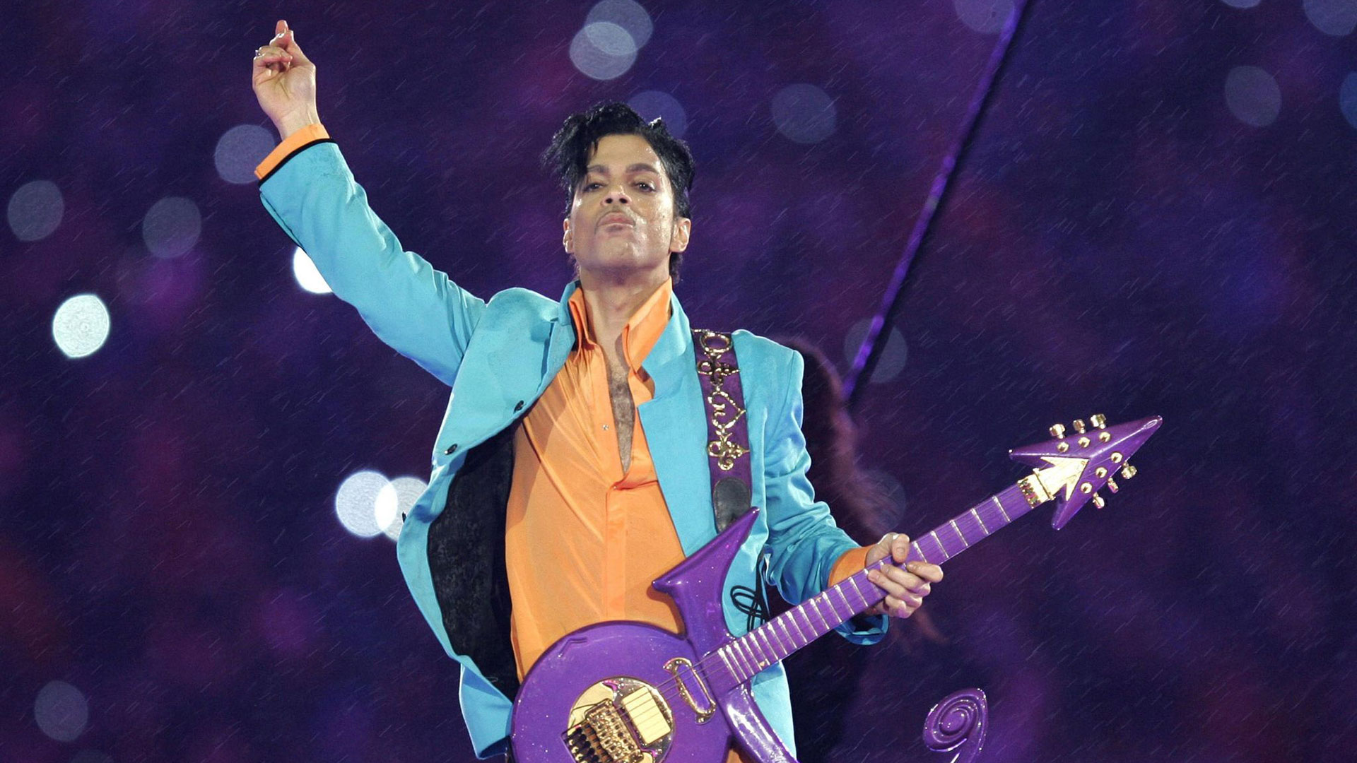 Reconocido como un genio cantante y multiinstrumentista, Prince murió en abril de 2016 por una sobredosis de fentanilo, un potente analgésico, cien veces más fuerte que la morfina