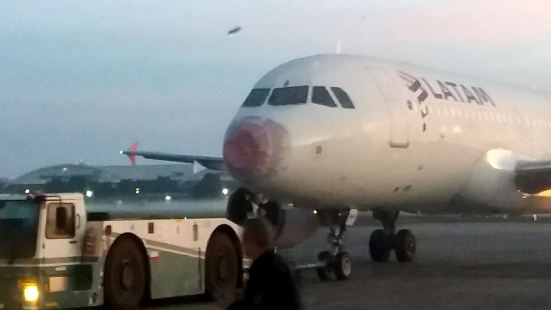 El avión cubría la ruta San Pablo-Santiago de Chile (Foto: @BelelliMarcelo)