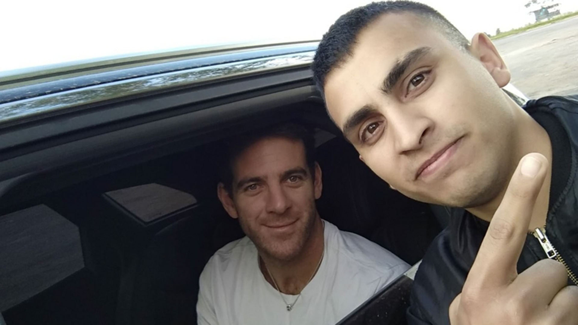 Nicolás Ávalo y su circunstancial chofer: Juan Martín del Potro