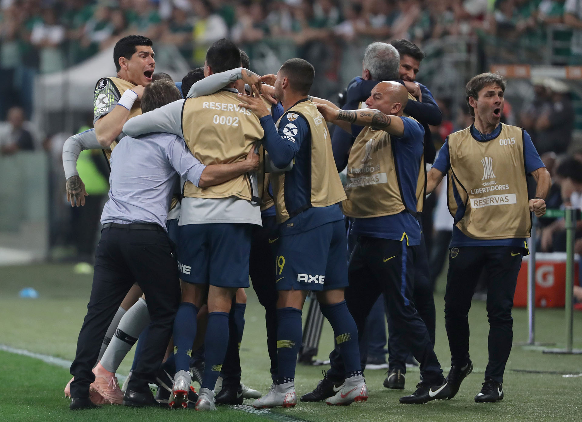 El alocado festejo del banco de Boca en San Pablo