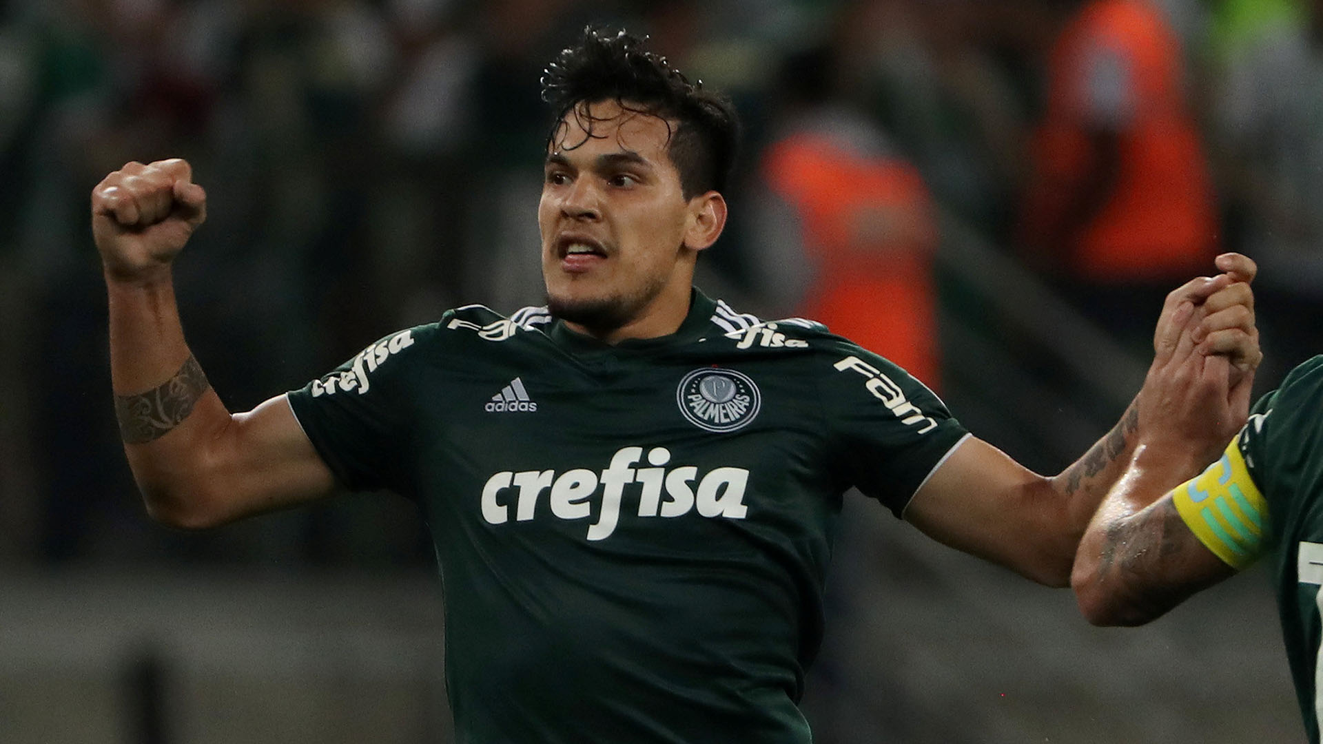 Gustavo Gómez, quien estuvo a punto de pasar a Boca, anotó el 2-1