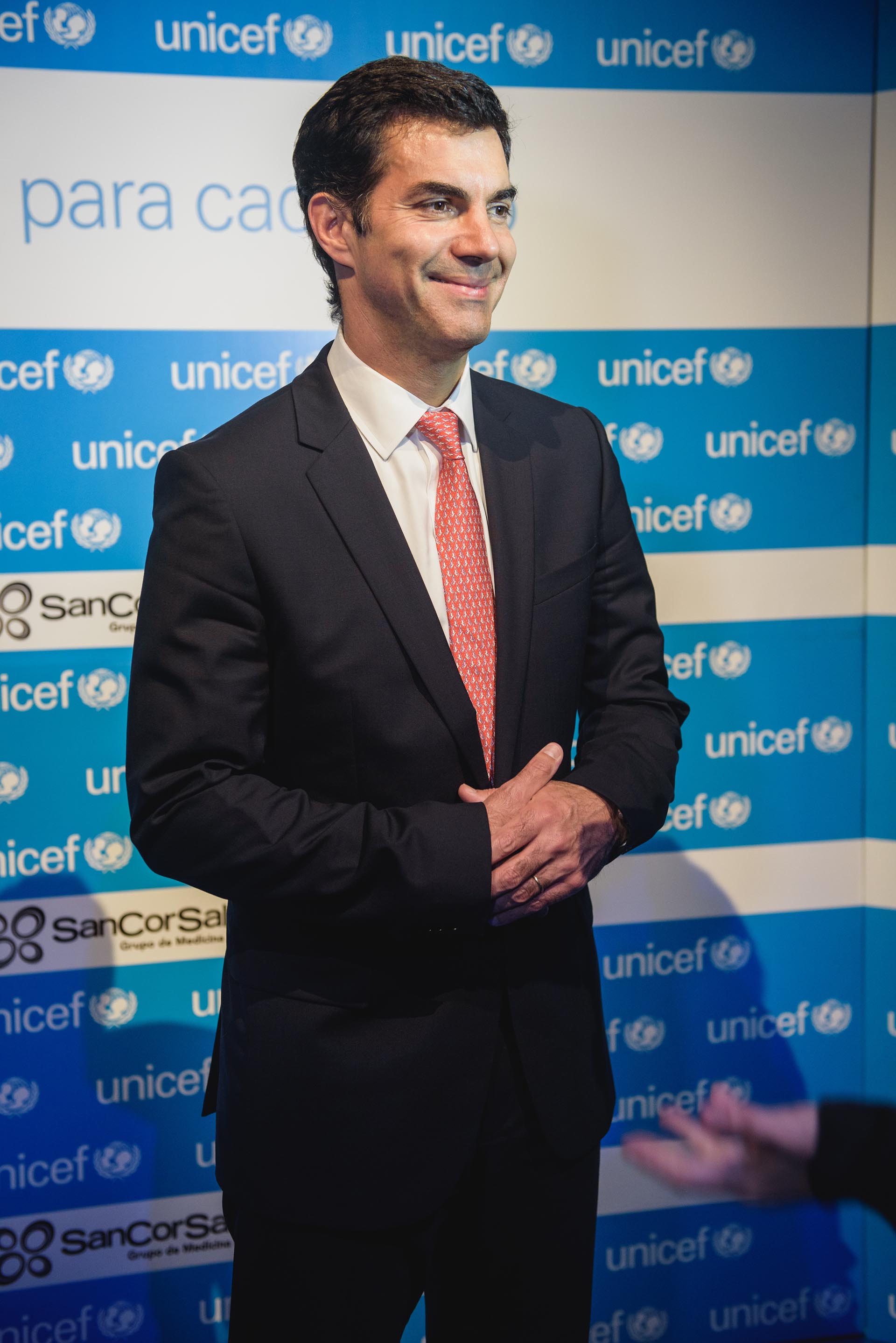 El gobernador de Salta, Juan Manuel Urtubey. El evento comenzó con una recepción de bienvenida, en donde los invitados conocieron la “Experiencia UNICEF” y vivenciaron algunos de los programas que las áreas de Salud, Educación, Protección, Inclusión Social y Movilización desarrollan en el país