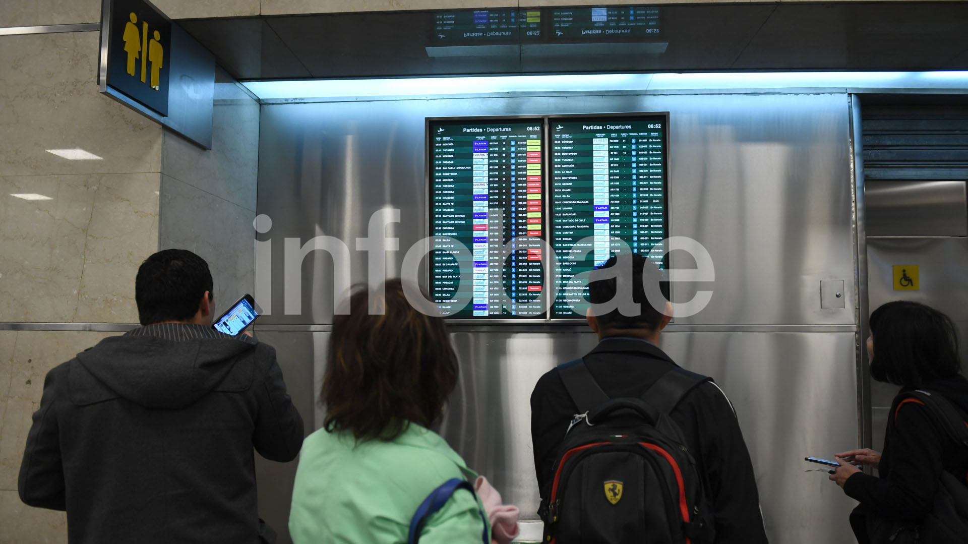 Las compañías comenzaron a reprogramar los vuelos