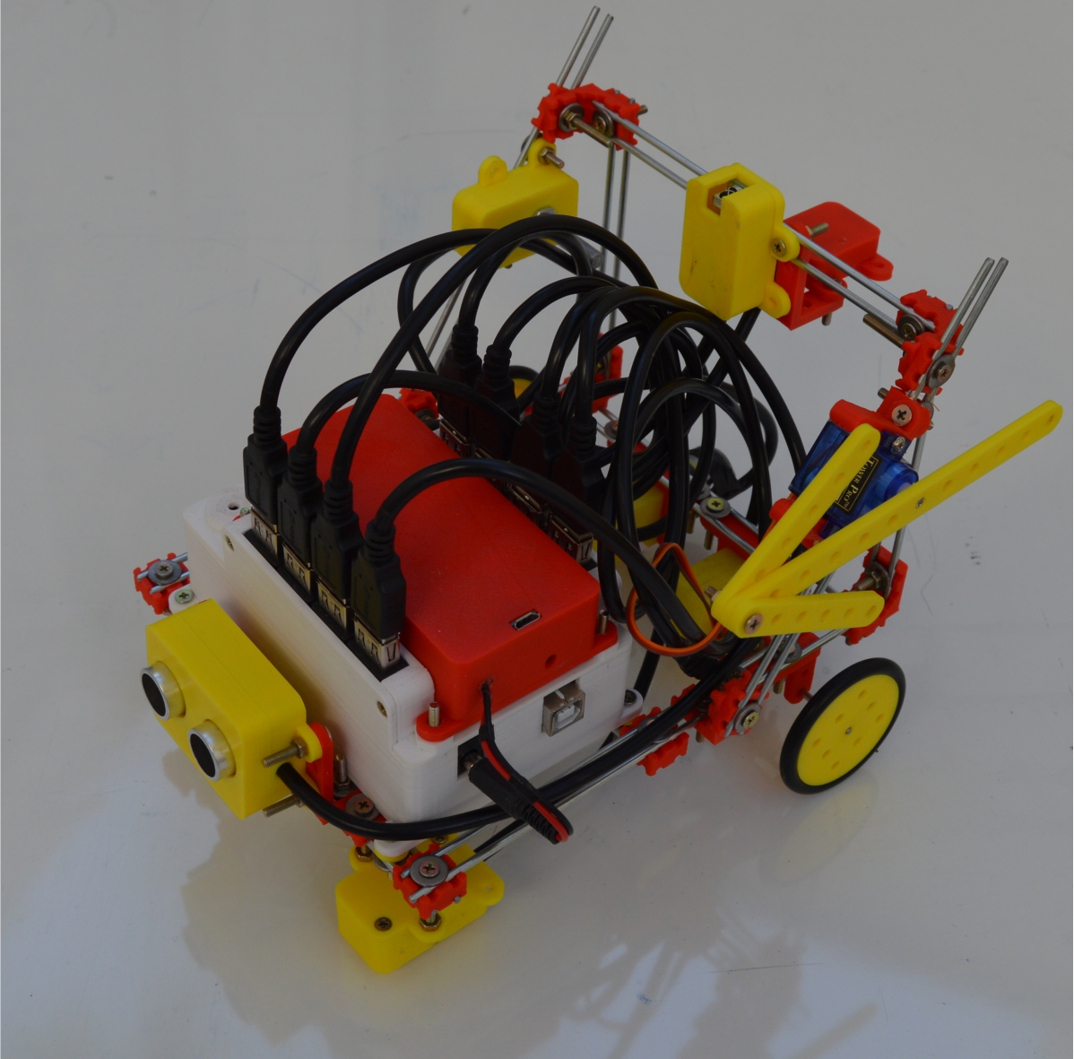 Robotito es un kit de robótica con fines educativos.