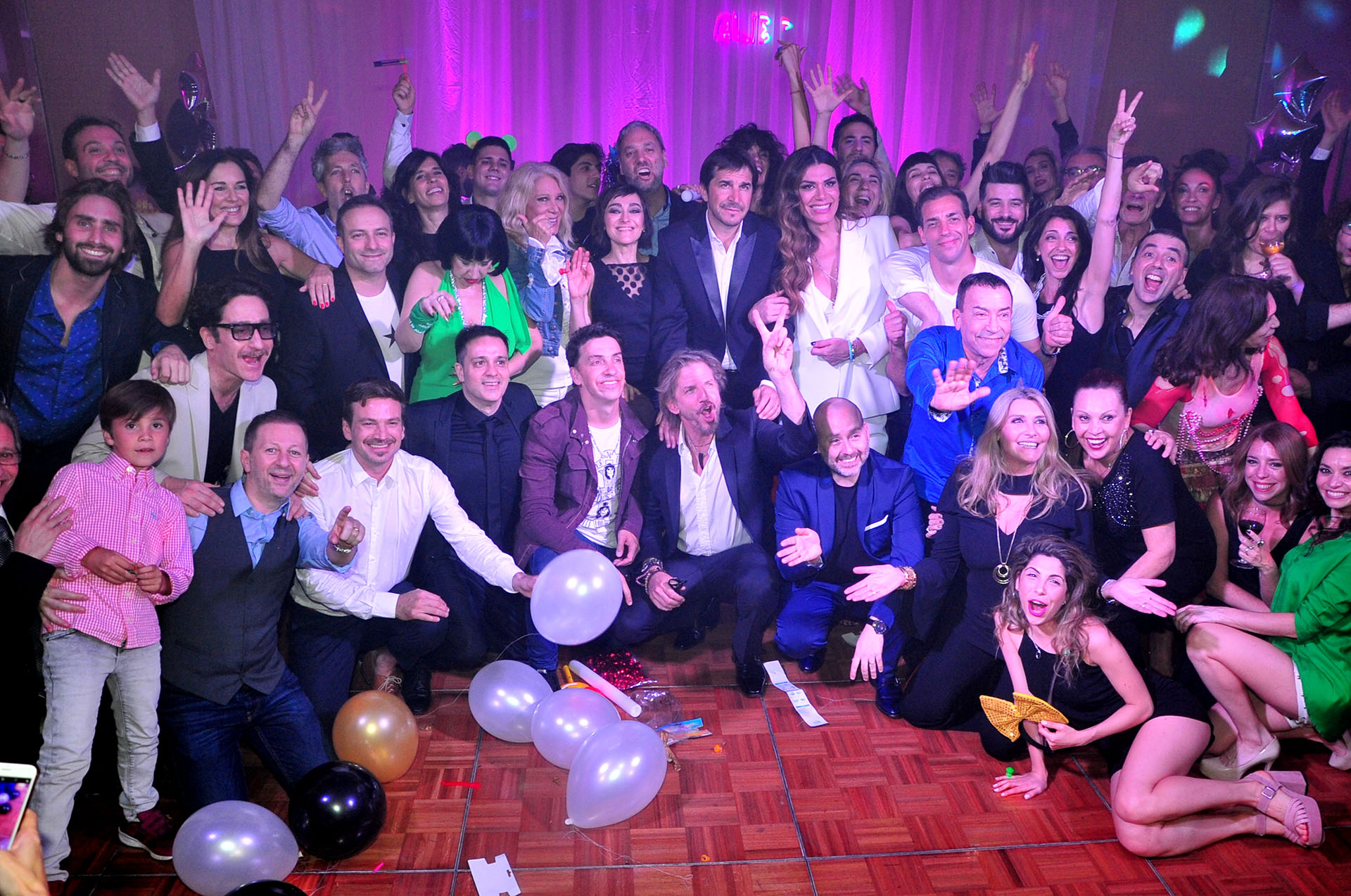 Flor de la V, Aníbal Pachano, Facundo Arana, José María Muscari, Reina Reech y otras figuras disfrutaron de la fiesta que Javier Faroni organizó para los elencos de sus espectáculos (Crédito: Verónica Guerman / Teleshow)