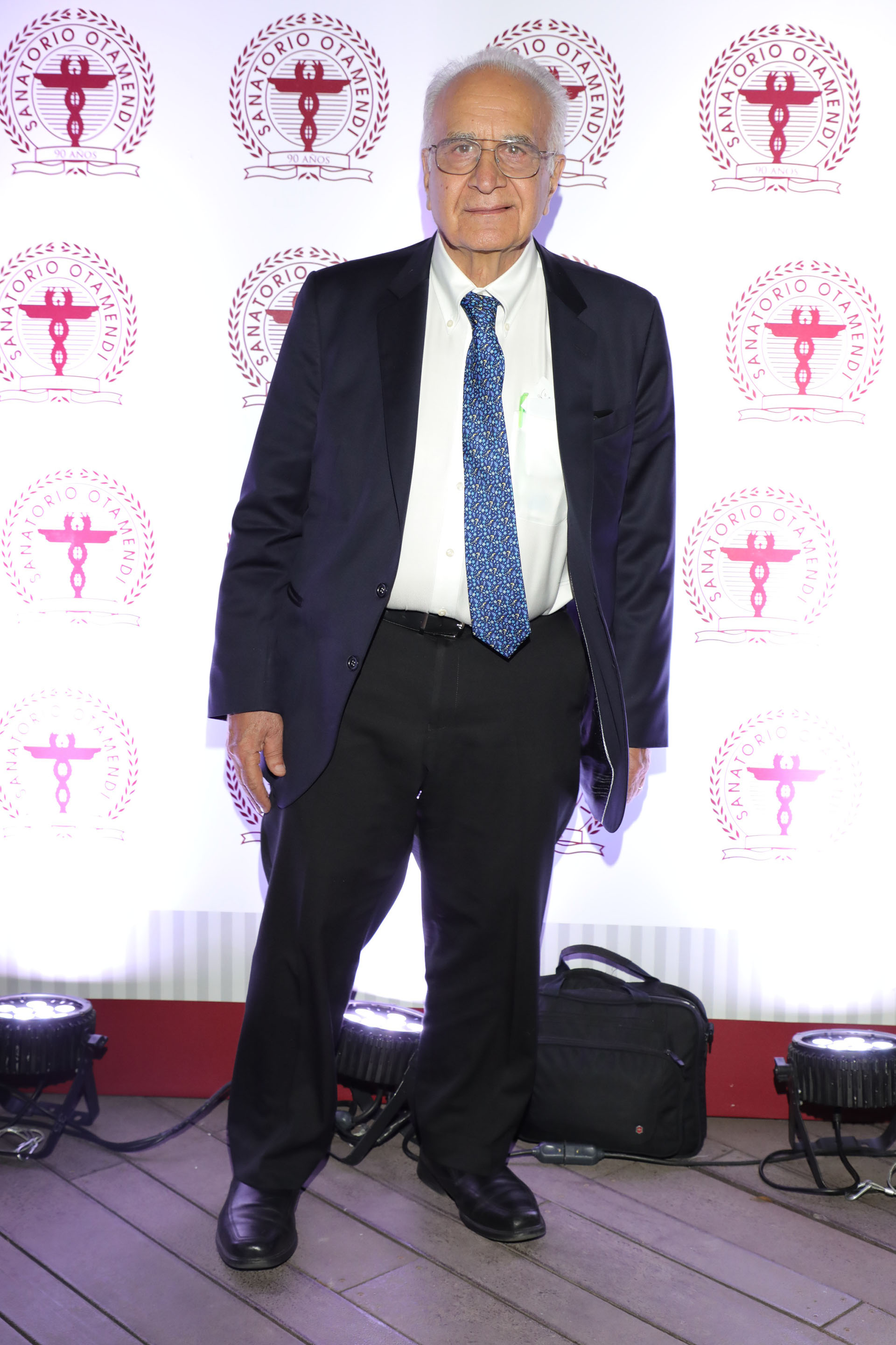 El Dr Daniel Stamboulian