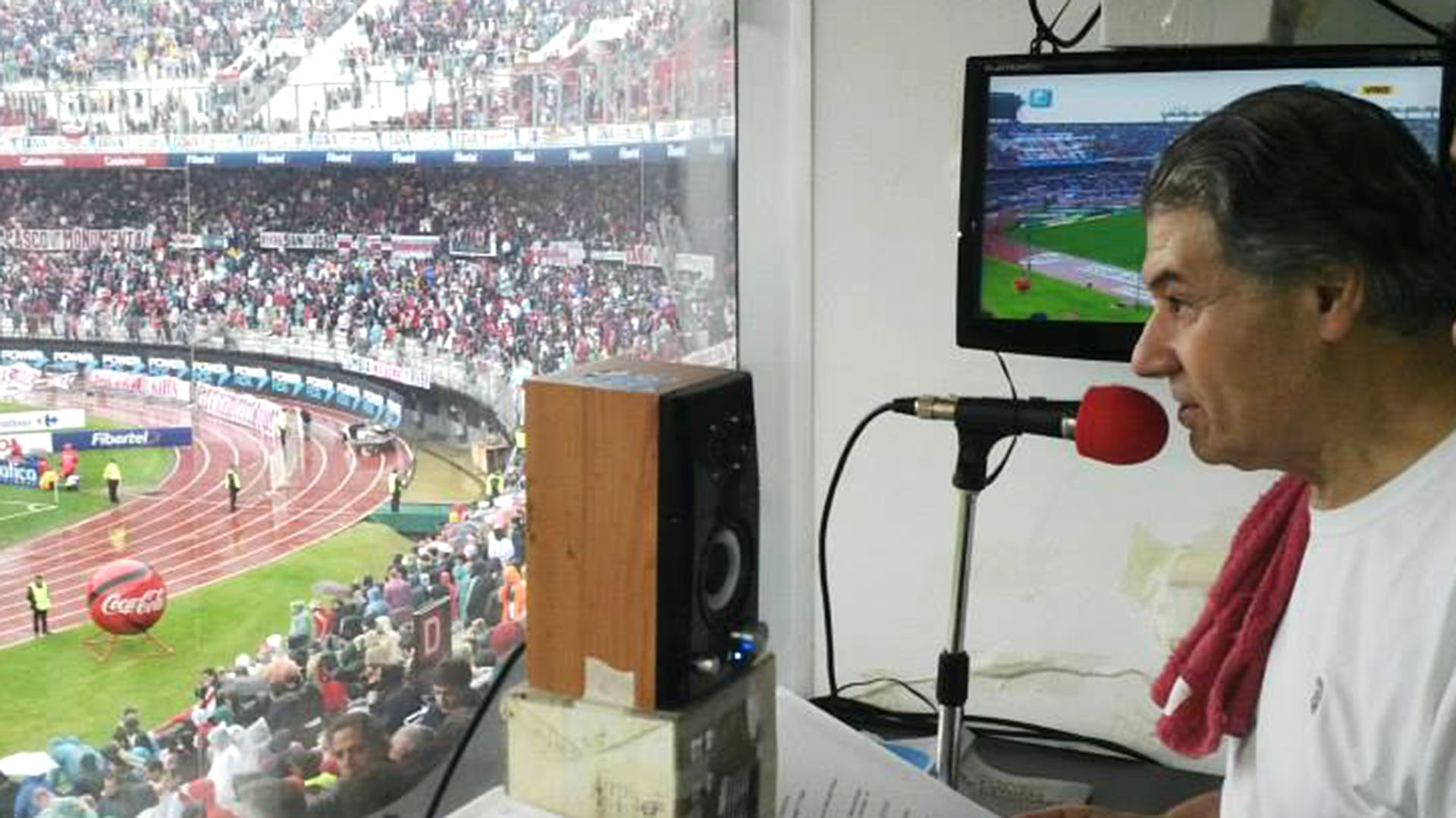 Víctor Hugo Morales será uno de los relatores radiales de la jornada superclásica (@VHMoralesOK)