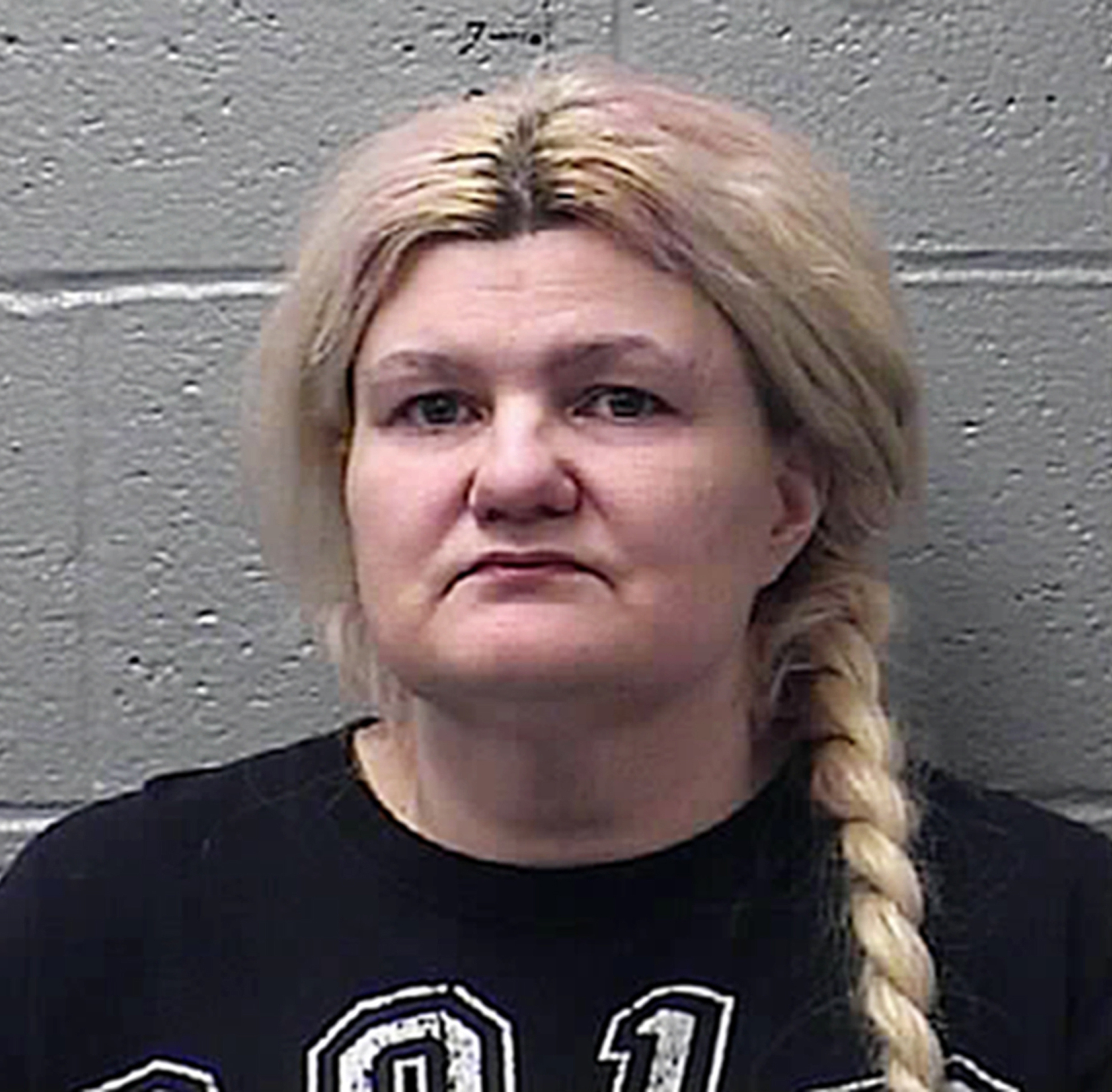 Esta fotografía facilitada por el Departamento de Policía del condado St. Francois, en Farmington, Missouri, muestra a Malissa Ancona, que enfrenta cargos de homicidio premeditado por la muerte en febrero de 2017 de Frank Ancona, que decía ser un “mago imperial” del Ku Klux Klan. (Departamento de Policía del condado St. Francois vía AP)