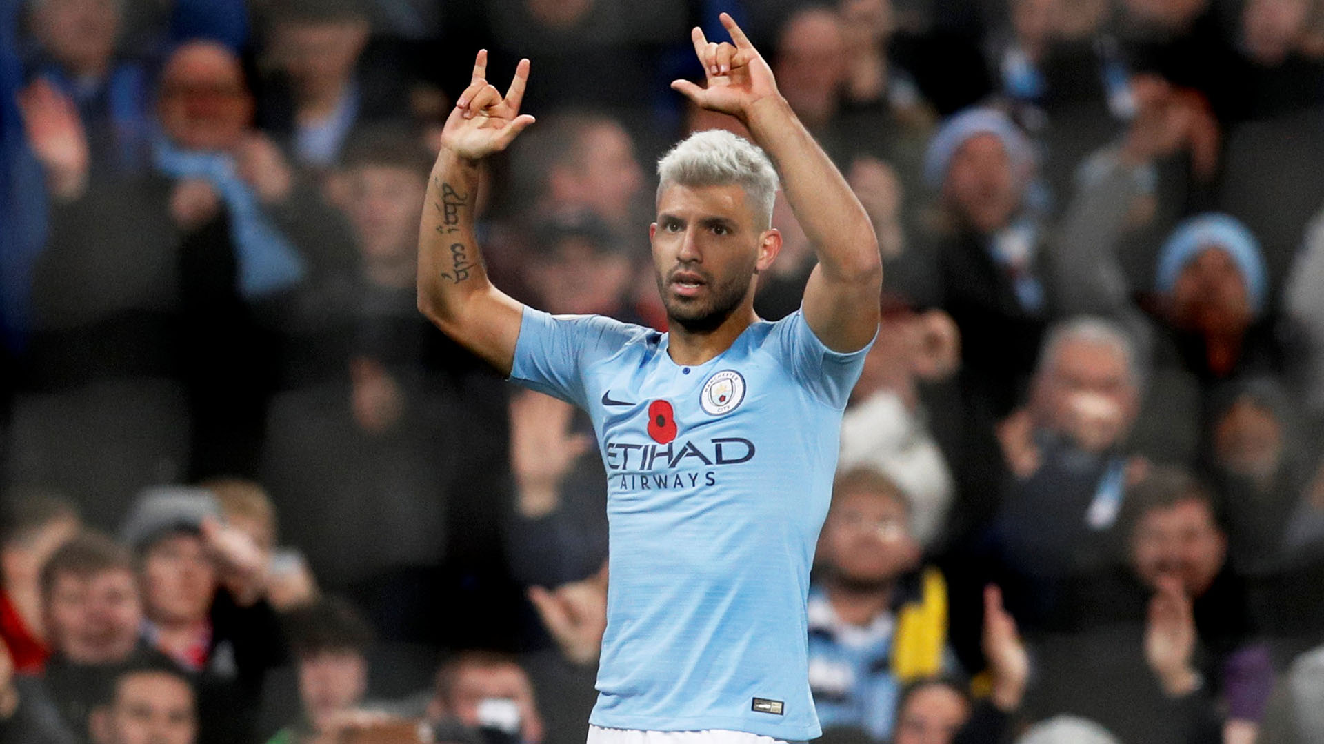 El “Kun” fue preservado el fin de semana pasado por una molestia muscular (REUTERS/Darren Staples)