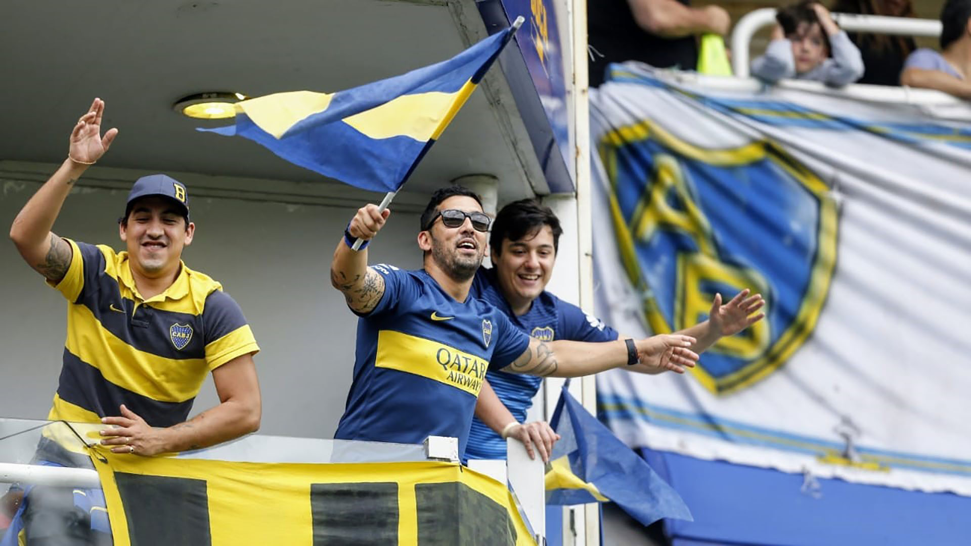 El estadio debía abrirse a las 12:30 pero había demasiado público en las inmediaciones