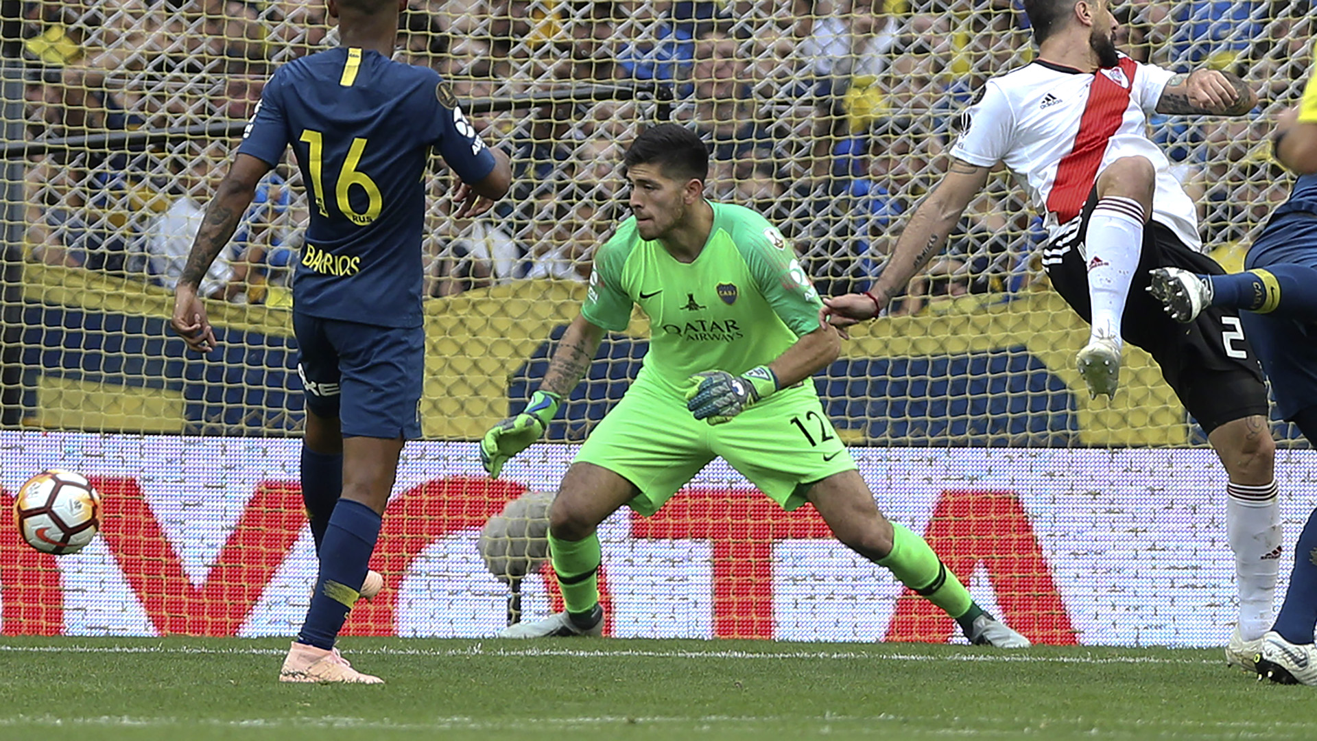 Rossi fue una de las figuras del partido