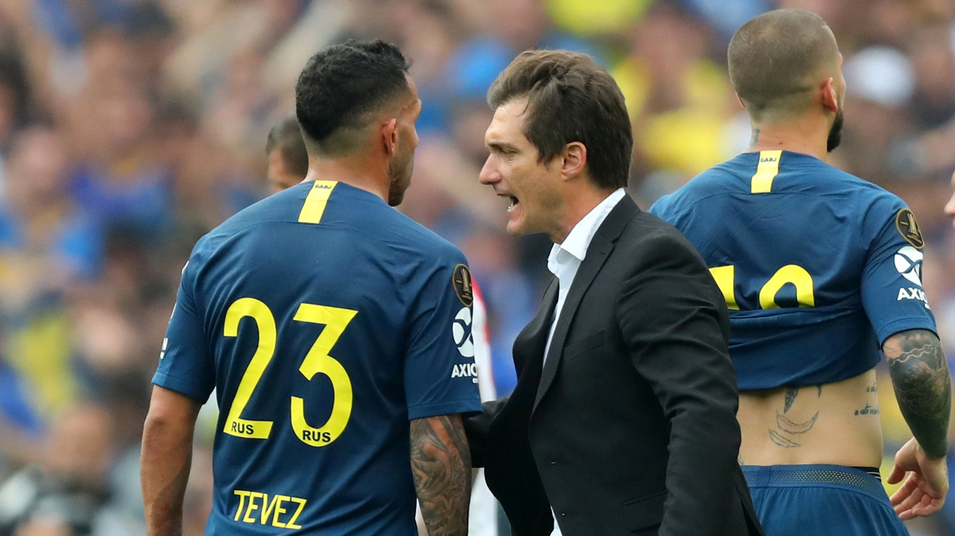 Carlos Tévez le pidió a sus jugadores que se vayan con la cabeza en alto
