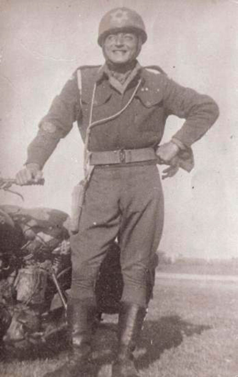 El tío de Levinas, Samuel Gerstenzang, tuvo participación en la captura de Eichmann.