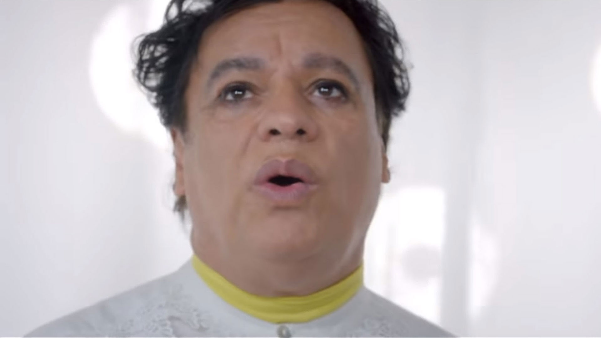 La oficina de inteligencia además investigó la vida sexual de Juan Gabriel, pero los datos fueron borrados del expediente (Foto: archivo)