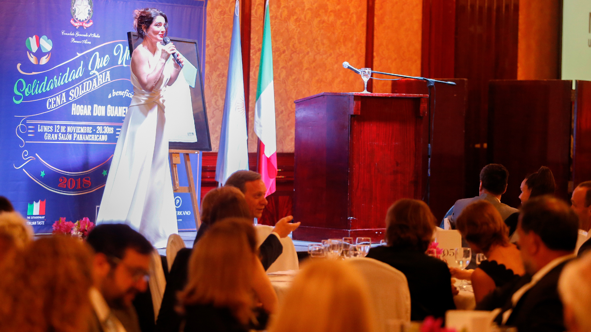 Verónica Varano condujo el evento