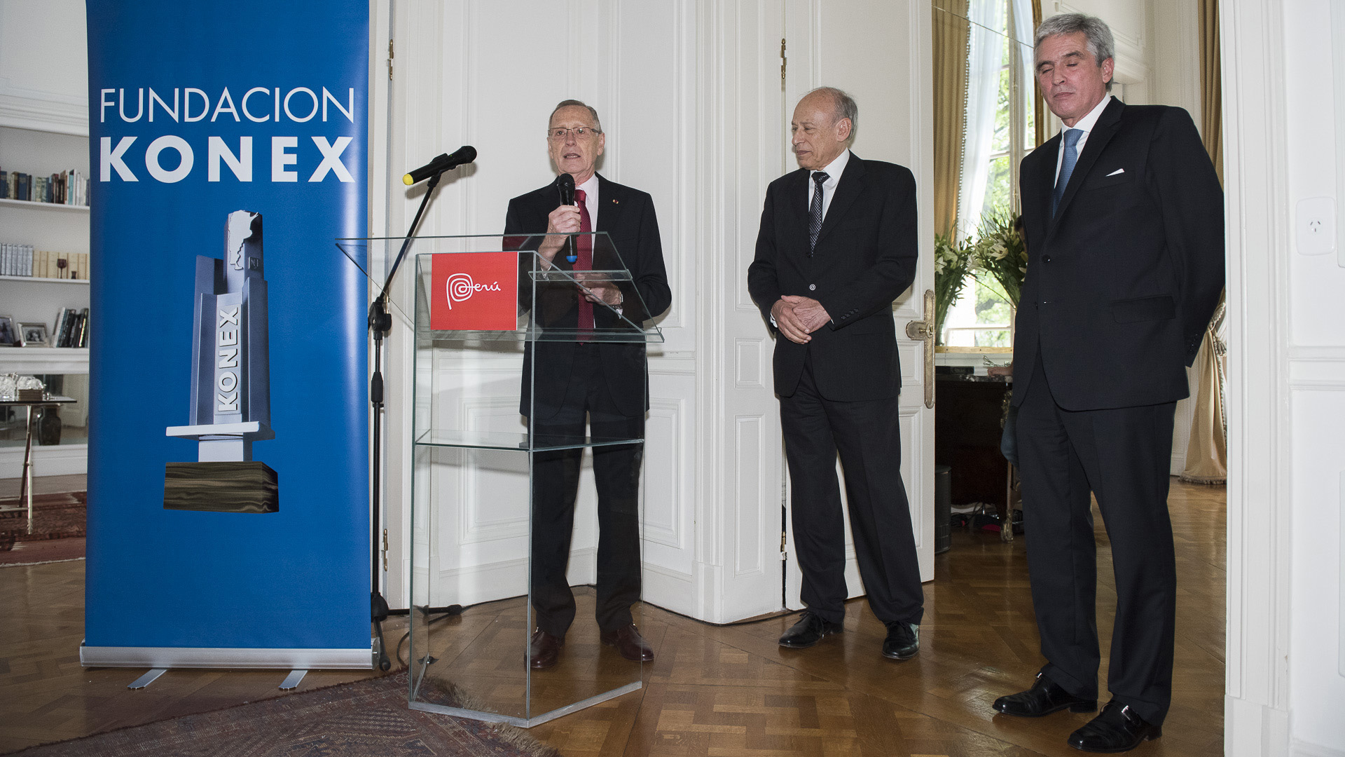 El presidente del Gran Jurado de los Premios Konex 2018: Instituciones-Comunidad-Empresa, Adalberto Rodríguez Giavarini