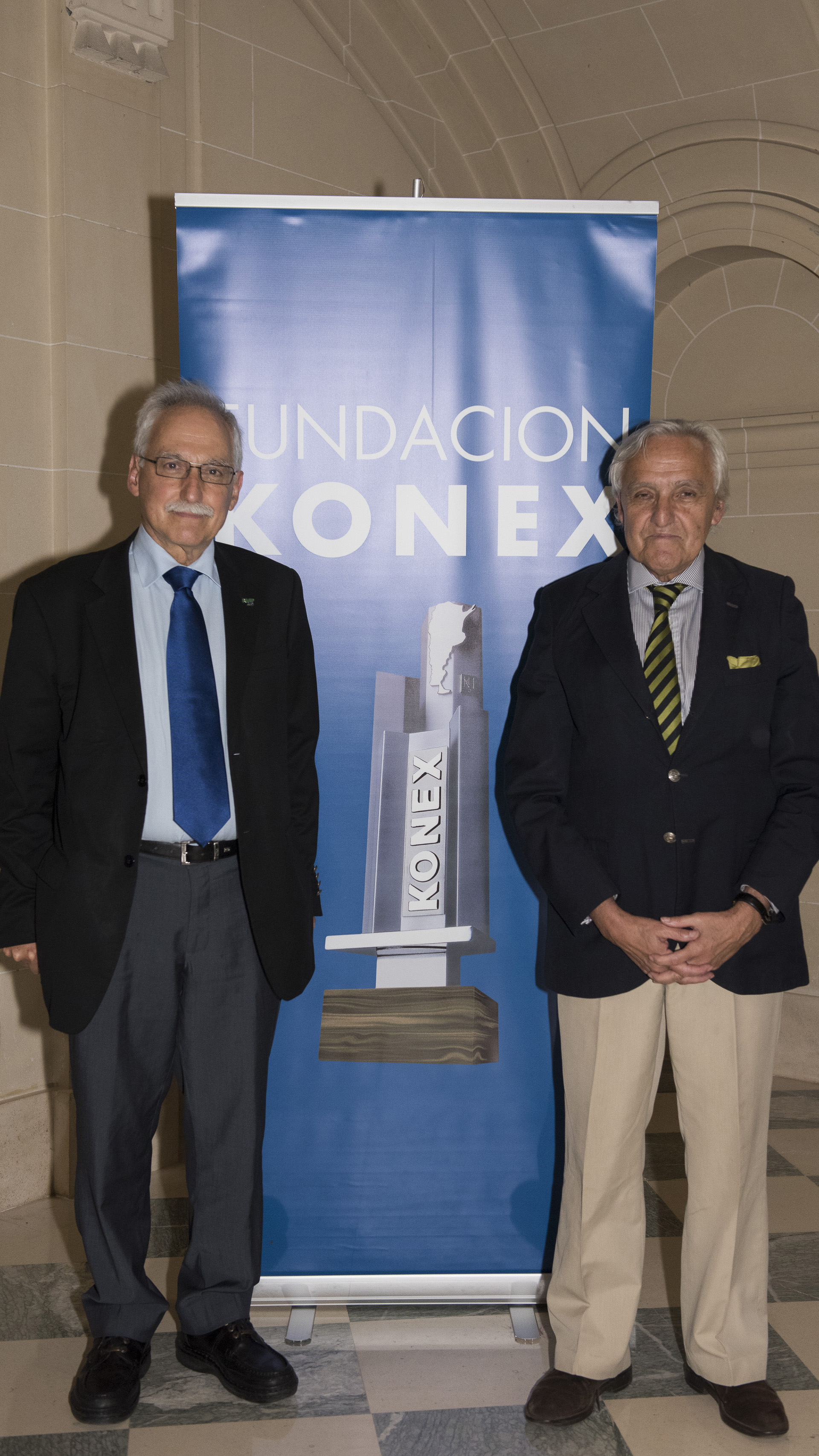 Héctor Otheguy y Rosendo Fraga, integrante del Gran Jurado