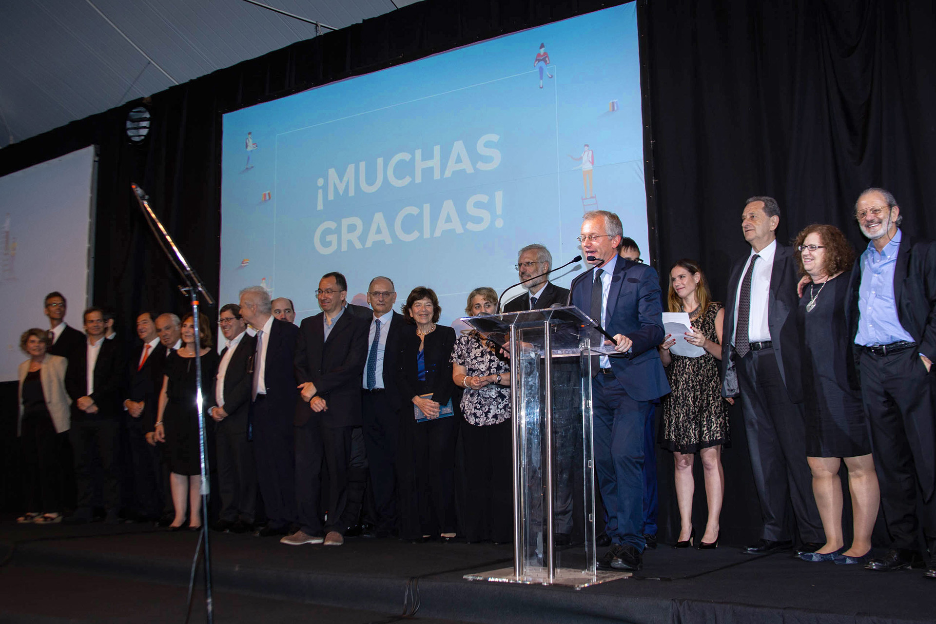 El saliente rector de la Universidad Torcuato Di Tella, Ernesto Schargrodsky, brindó un discurso