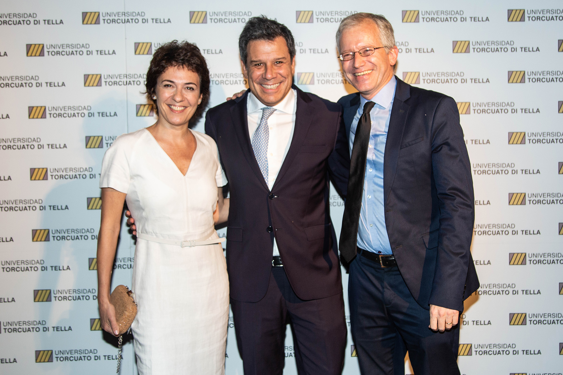 El neurólogo Facundo Manes junto a su esposa, Josefina Sicoli, participaron del evento