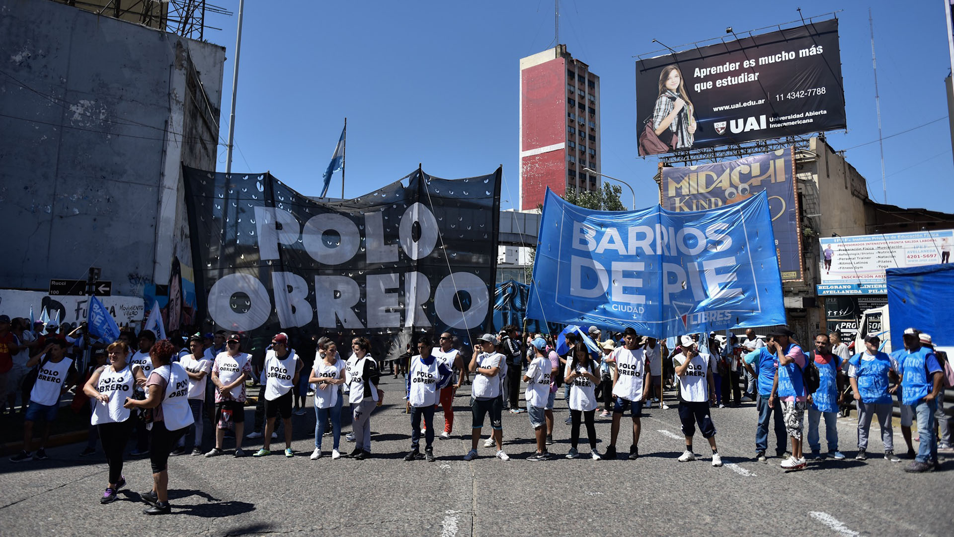 Los militantes reclaman contra el ajuste que lleva adelante el Gobierno