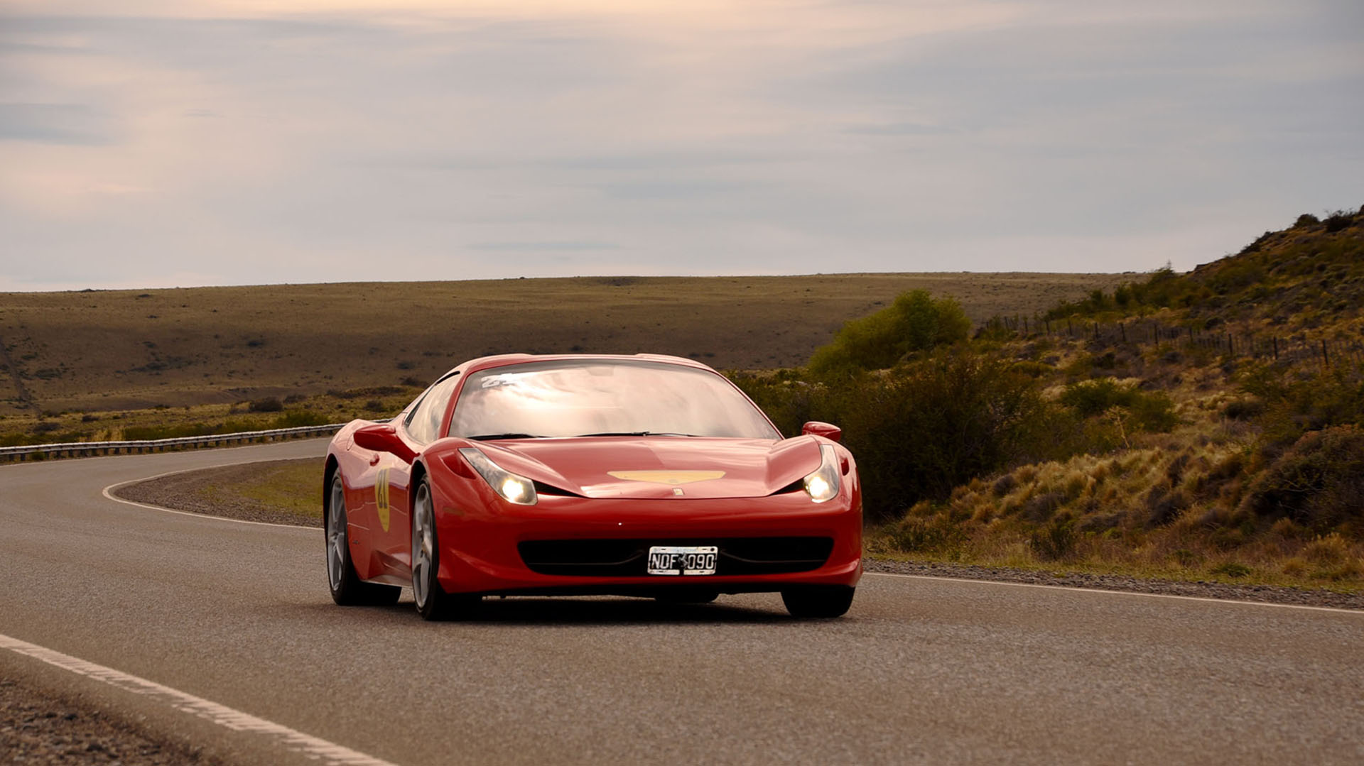 El encuentro fue organizado por el Ferrari Club Chile con el apoyo del Ferrari Club Argentino. La caravana comenzó el 9 de noviembre en Punta Arenas y terminó cinco días después en la misma ciudad chilena