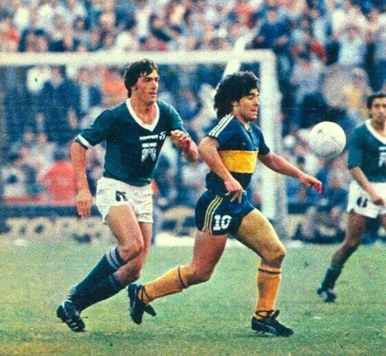 Saccardi y Maradona, en el Metro 81 que Boca le ganó a Ferro sobre el final del certamen