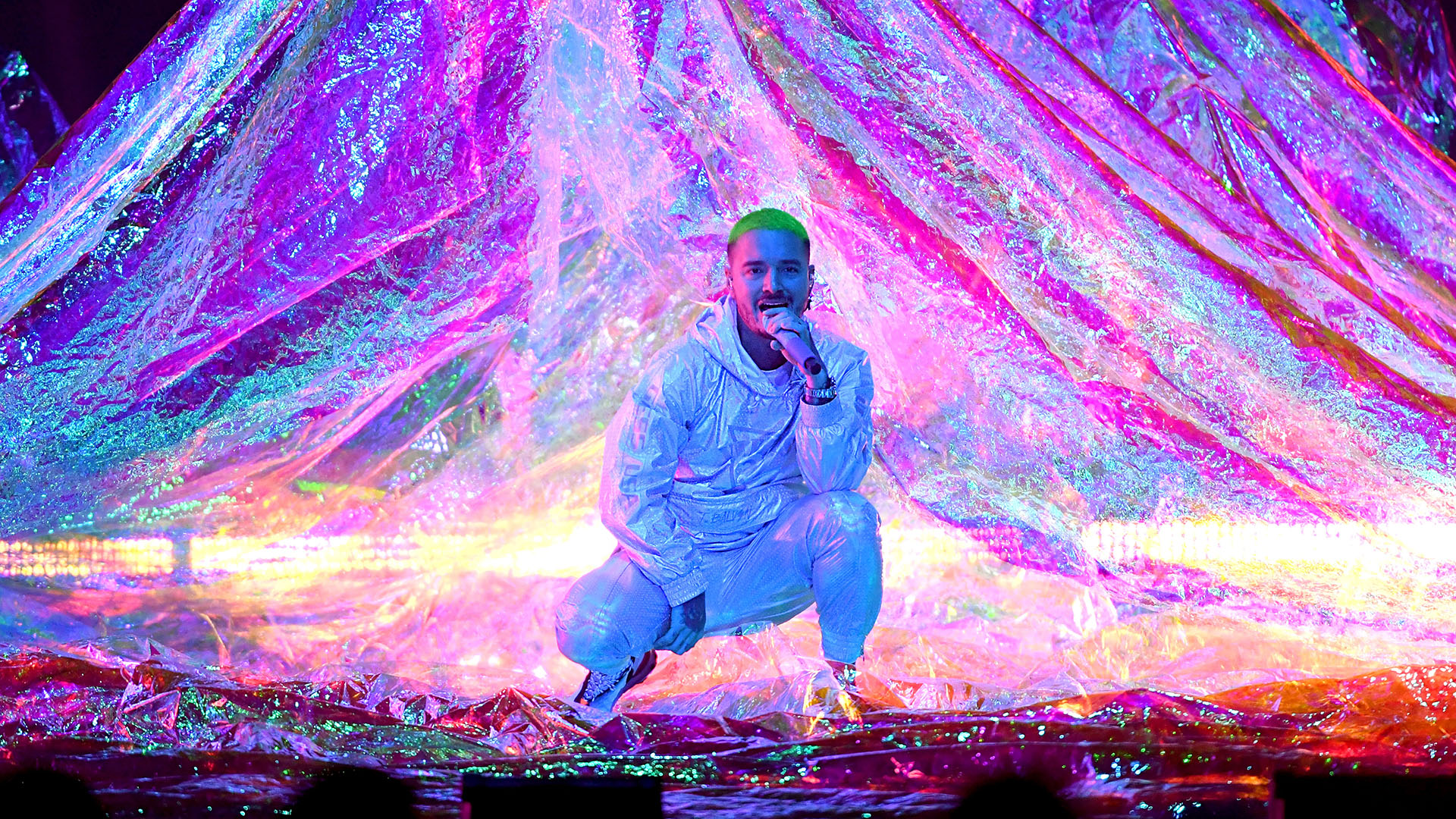 J Balvin hizo vibrar con sus hits ‘Ambiente’ y ‘vibras’