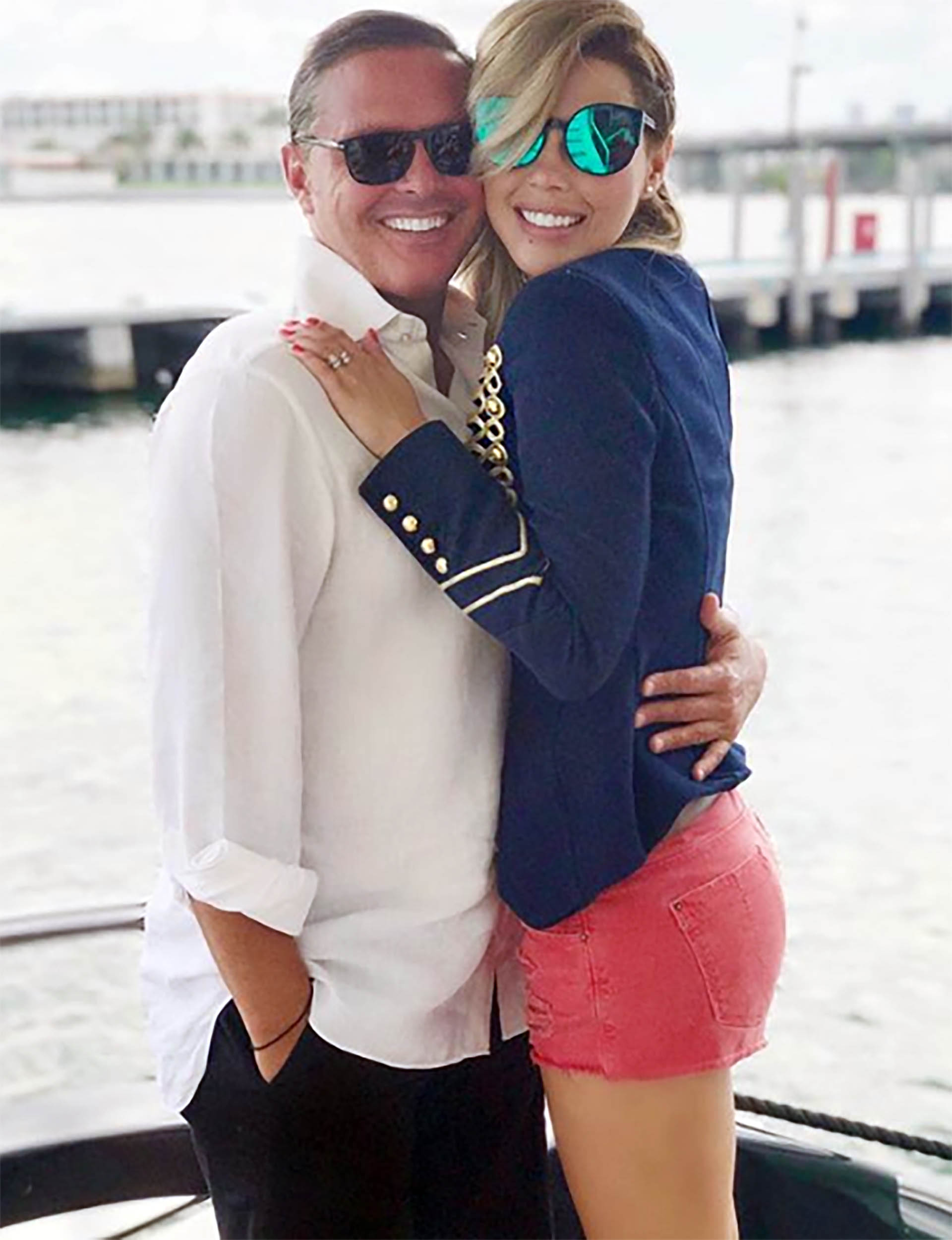 La novia venezolana de Luis Miguel trabaja como periodista y modelo
