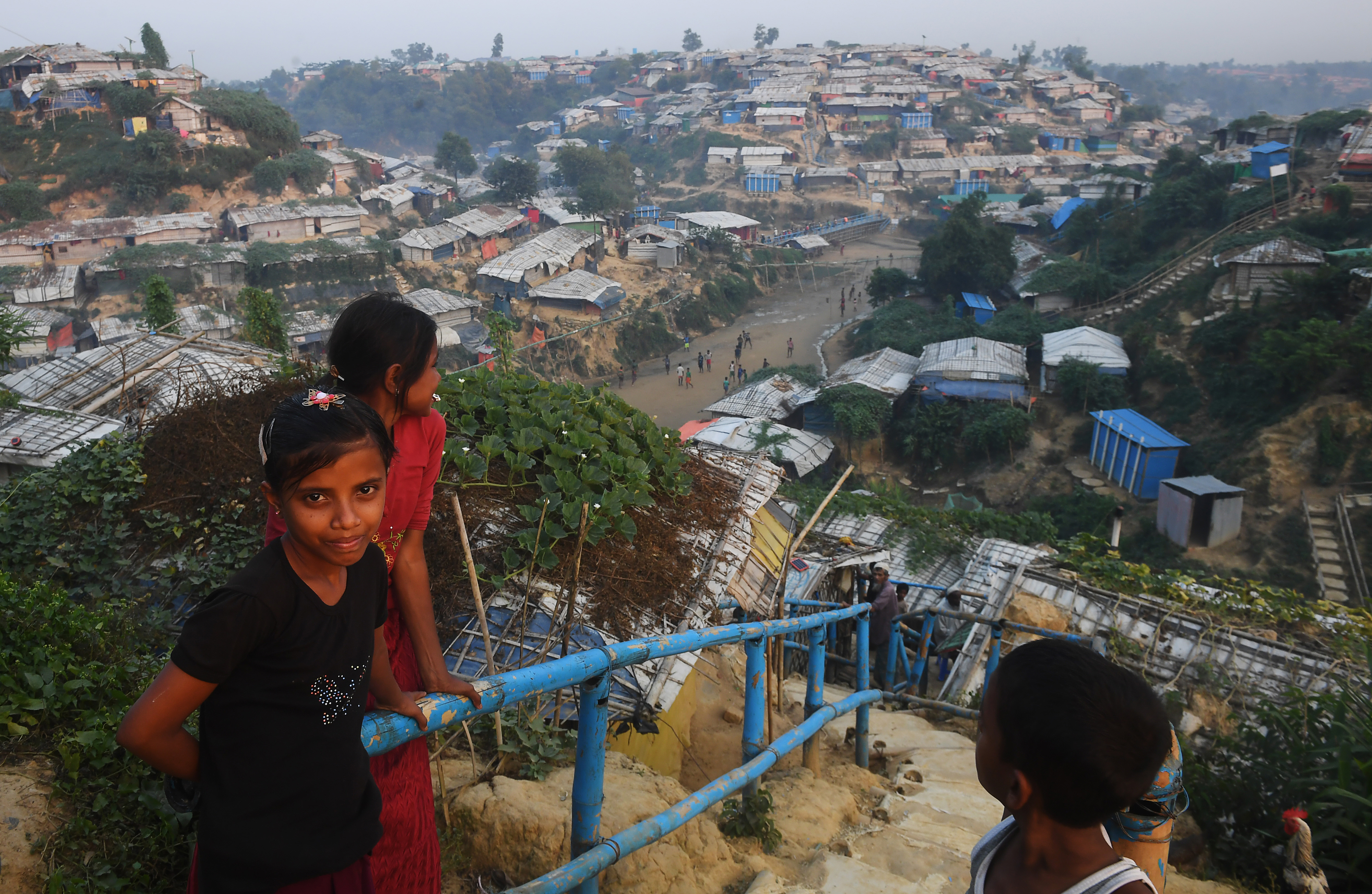 (Photo by Dibyangshu SARKAR / AFP)