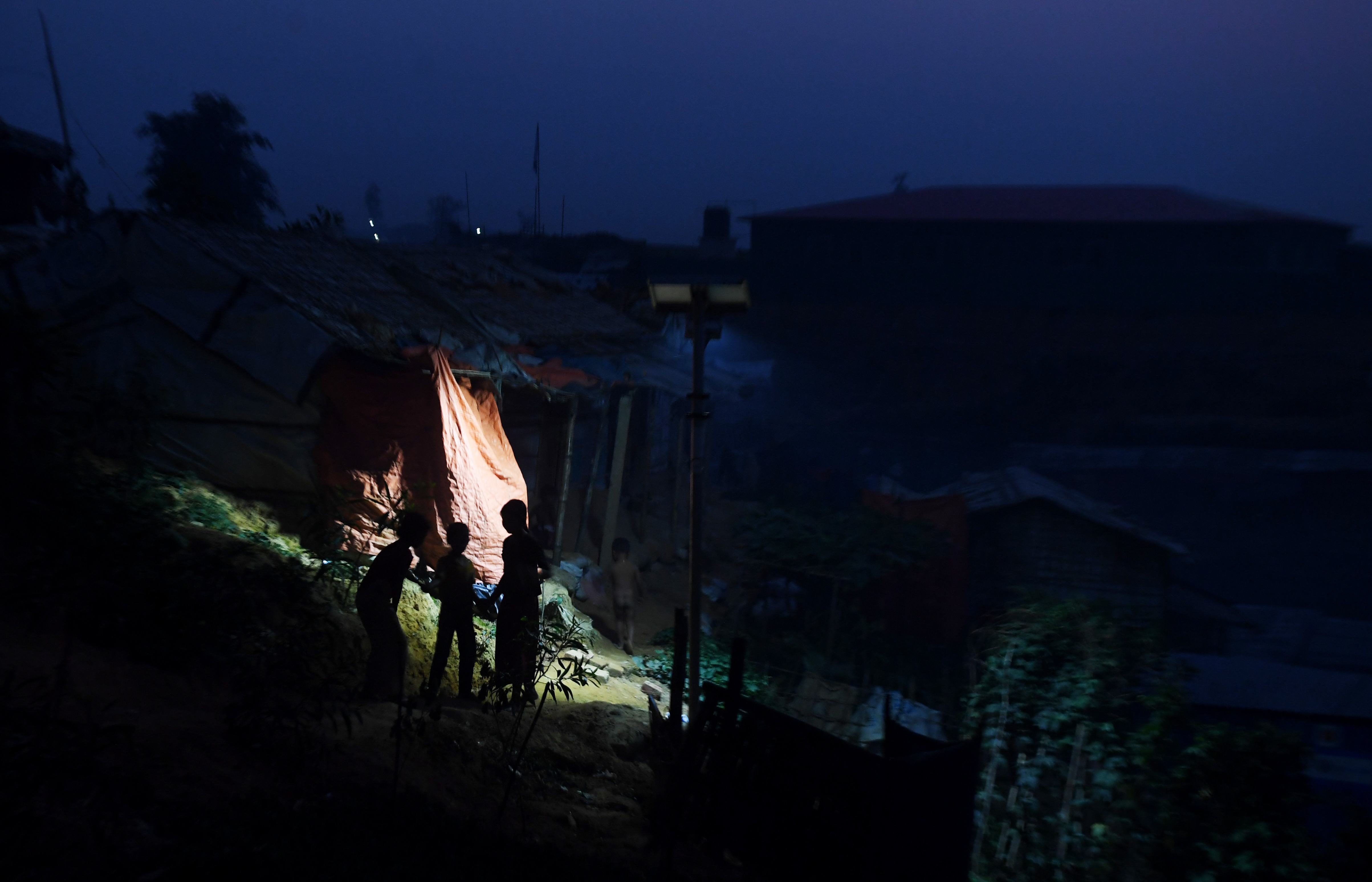 (Photo by Dibyangshu SARKAR / AFP)
