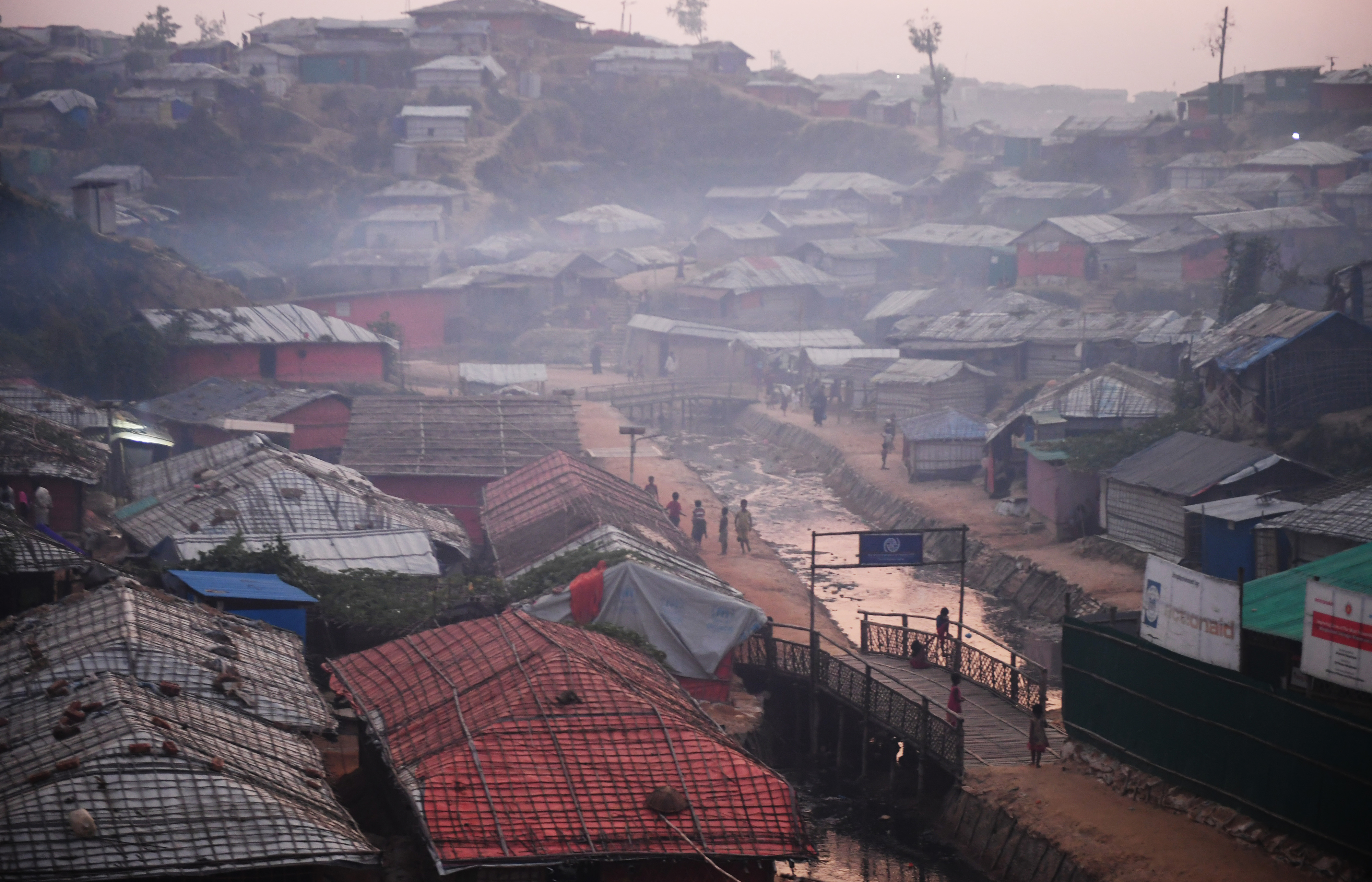 (Photo by Dibyangshu SARKAR / AFP)