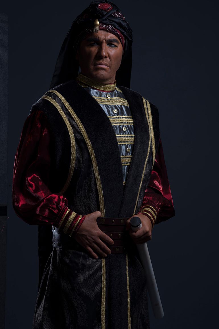 Ergün Demir en su personaje de la película “Zerk”