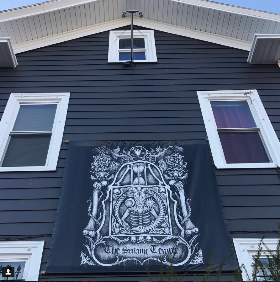 El Templo Satánico, con sede en Massachusetts, solicitaba a Netflix 50 millones de dólares en la demanda (Foto: @thesatanictemple)