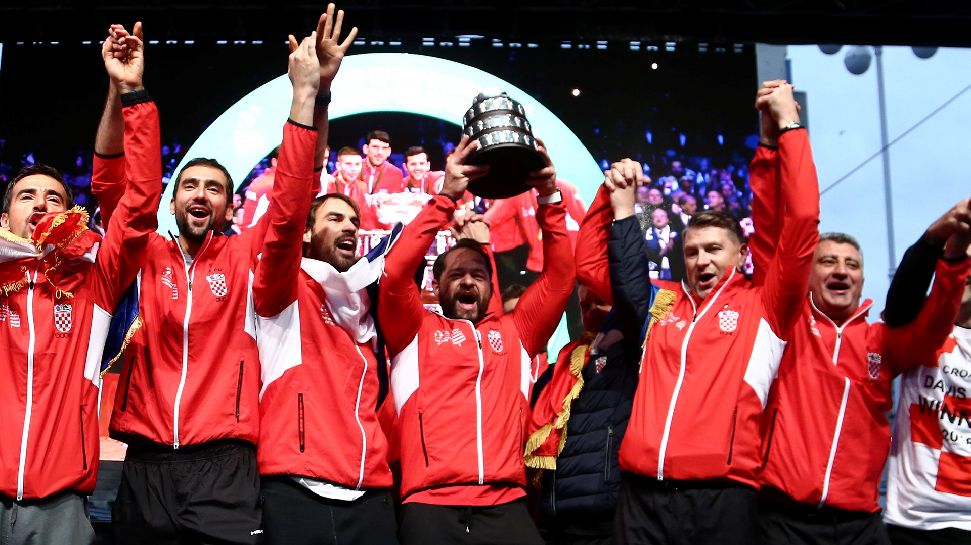 Cilic fue el héroe de la final jugada en Lille, aportando a Croacia dos de los tres puntos para el 3-1 con el que se impuso a Francia, al derrotar el primer día al francés Jo Wilfred Tsonga, y el tercer día a Lucas Pouille