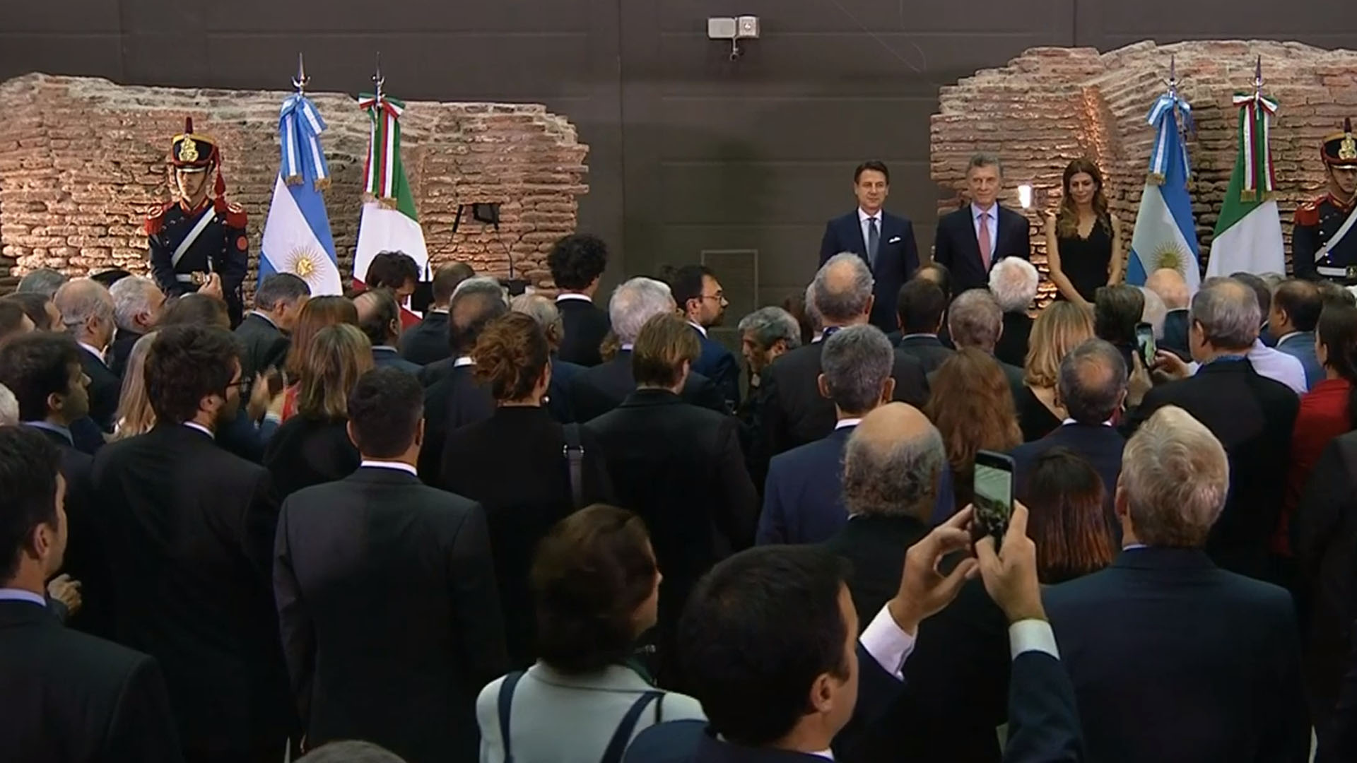 Macri junto al primer ministro de Italia Conte