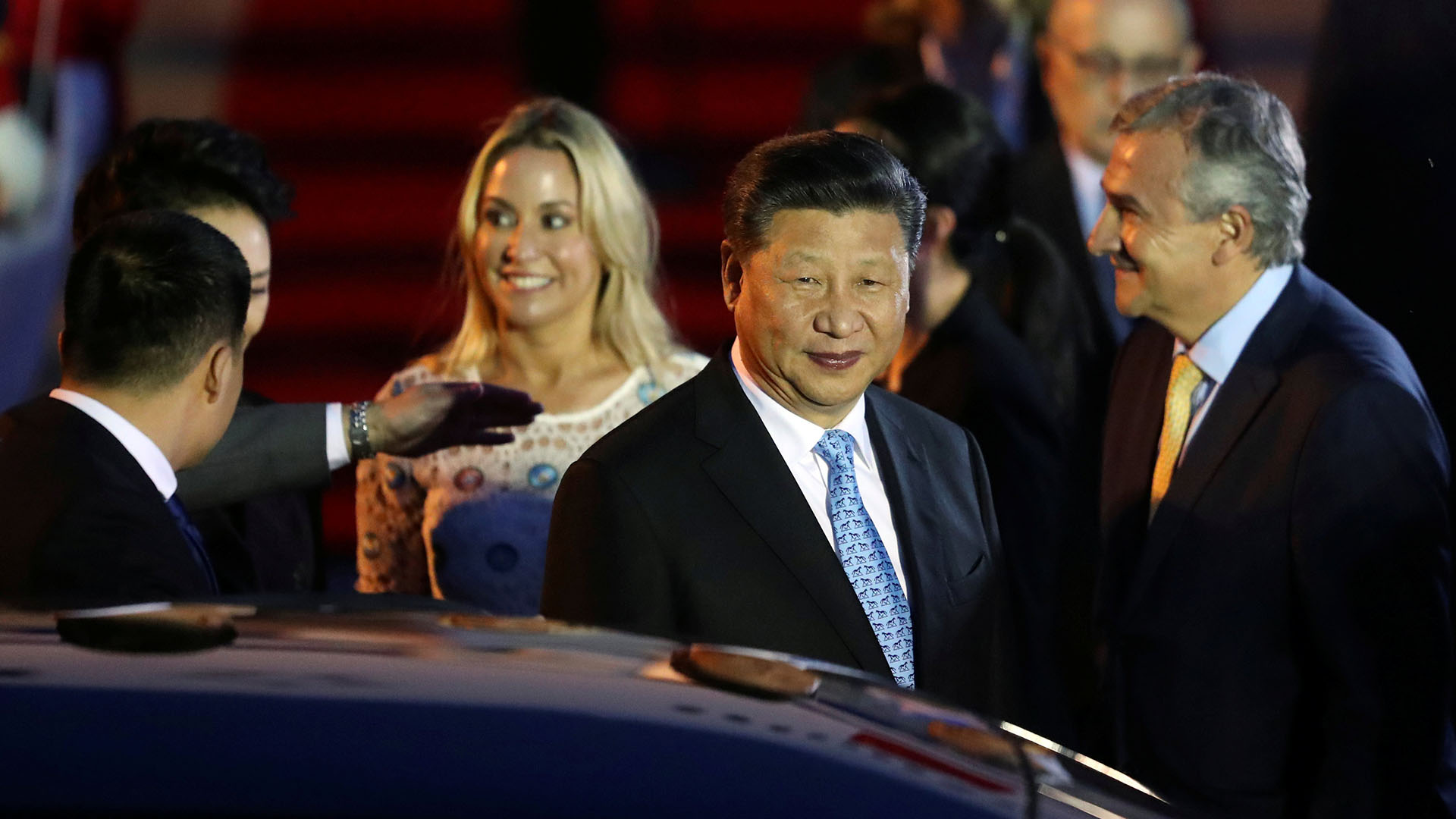 El presidente de China Xi Jinping en su llegada al país
