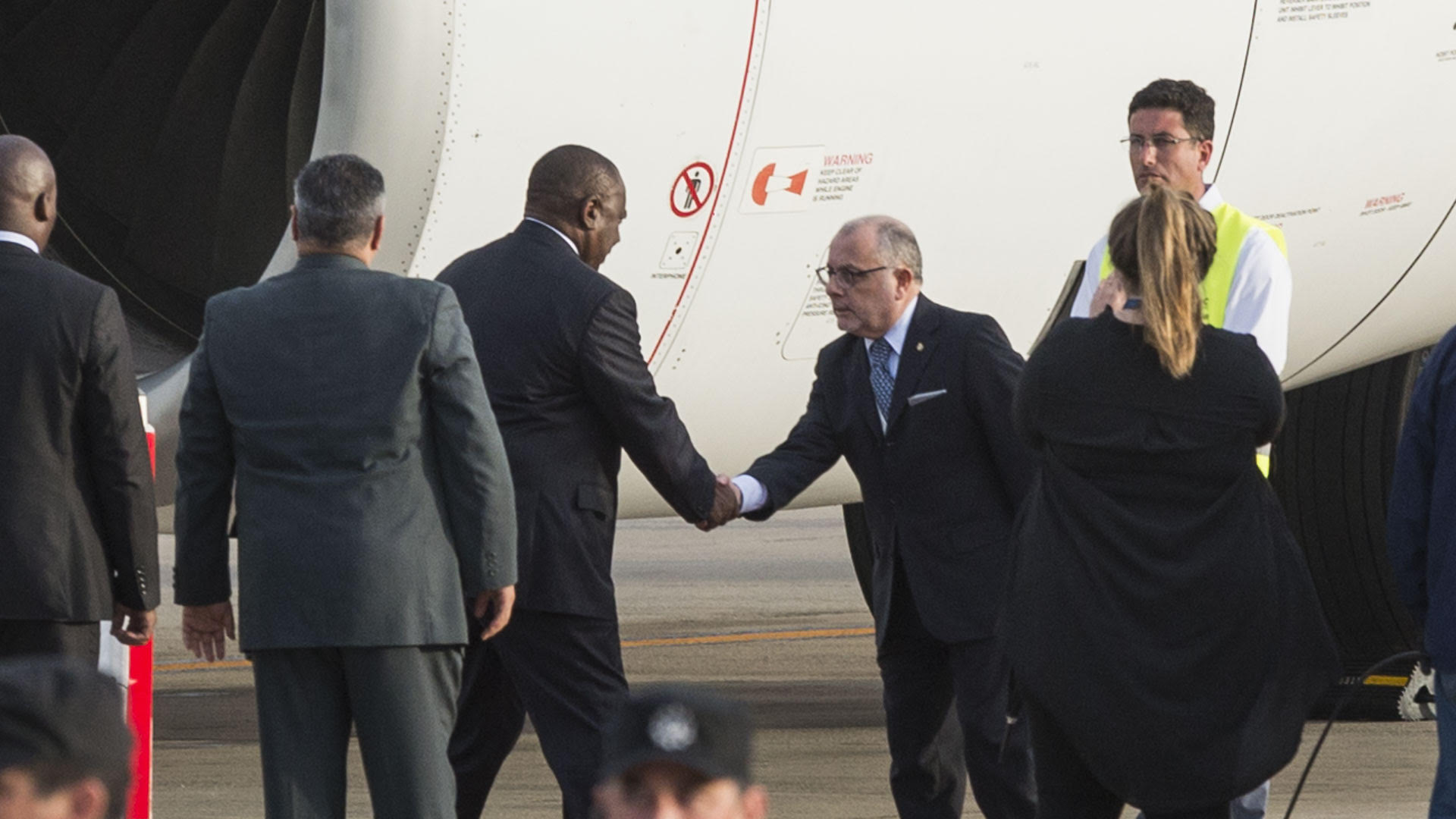 Ramaphosa fue recibido por Faurie