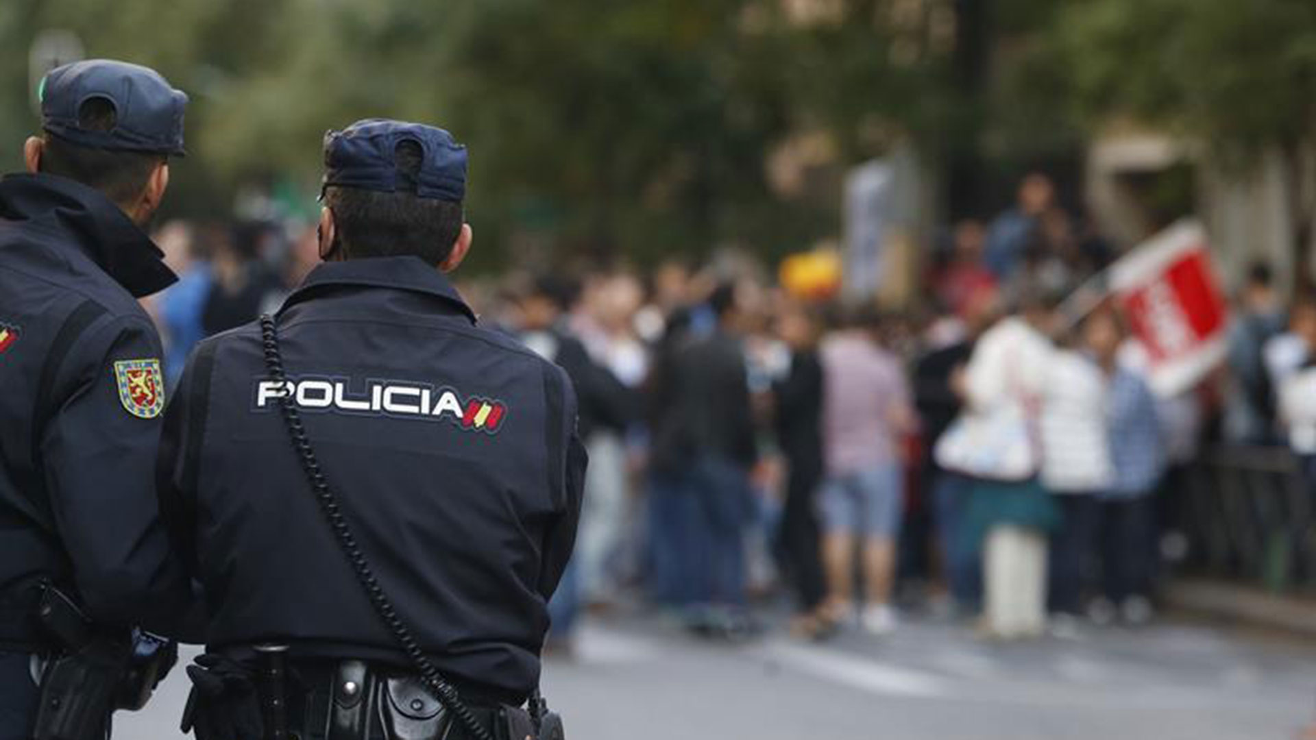 La Policía española se prepara para el gran desafío del domingo con River y Boca (EFE)