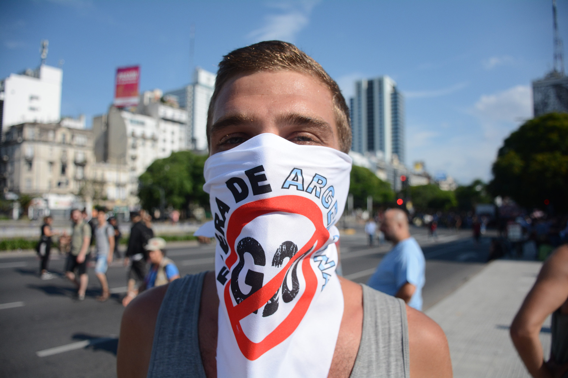Muchos de los manifestantes llevaron sus caras tapadas