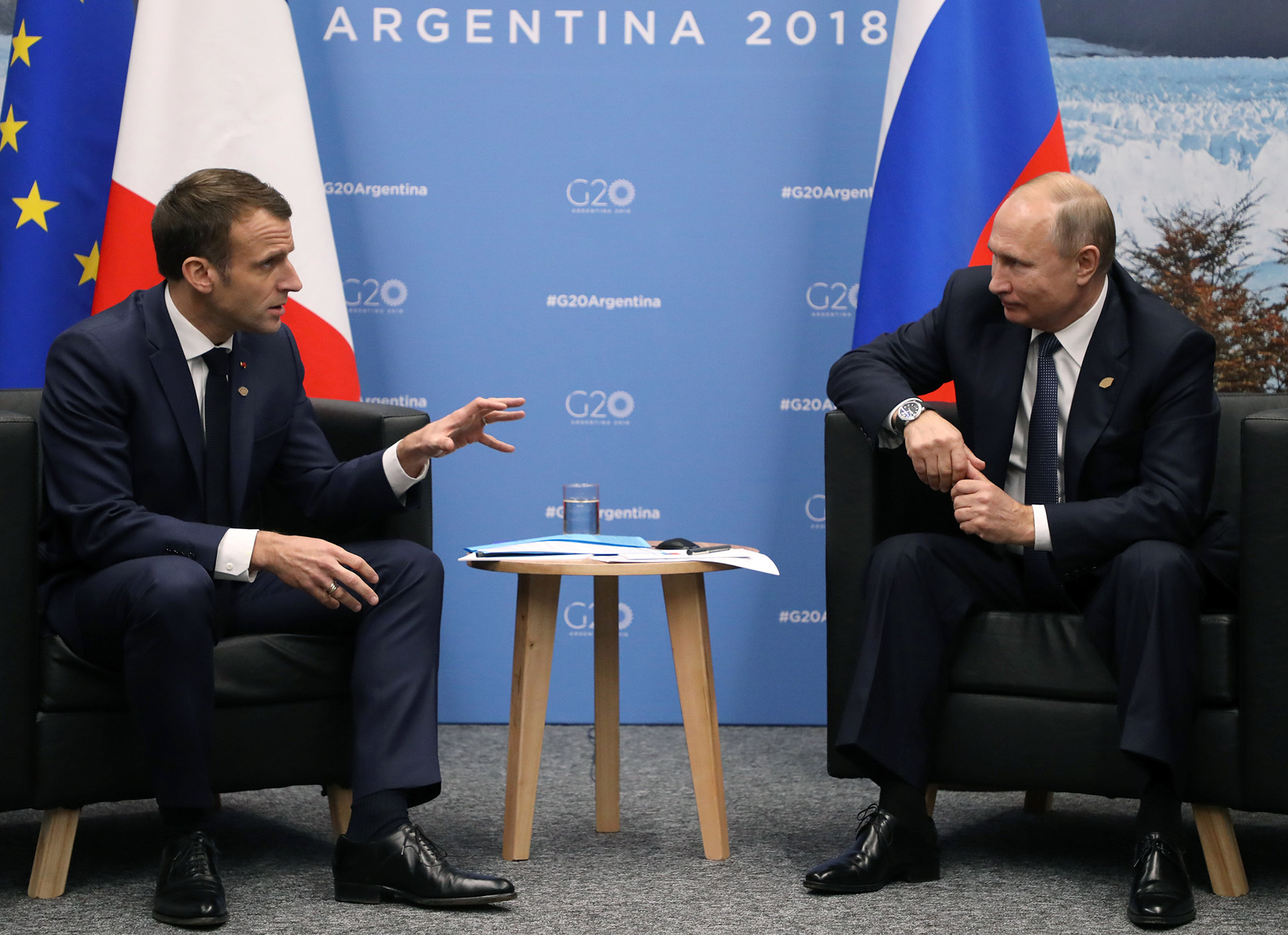 Emmanuel Macron mantuvo una reunión con Vladimir Putin