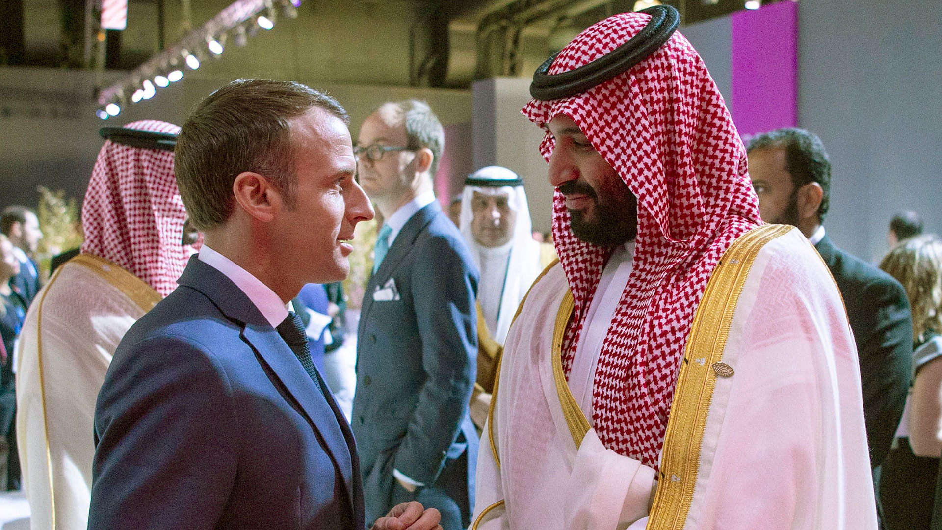 Macron habla con Bin Salman